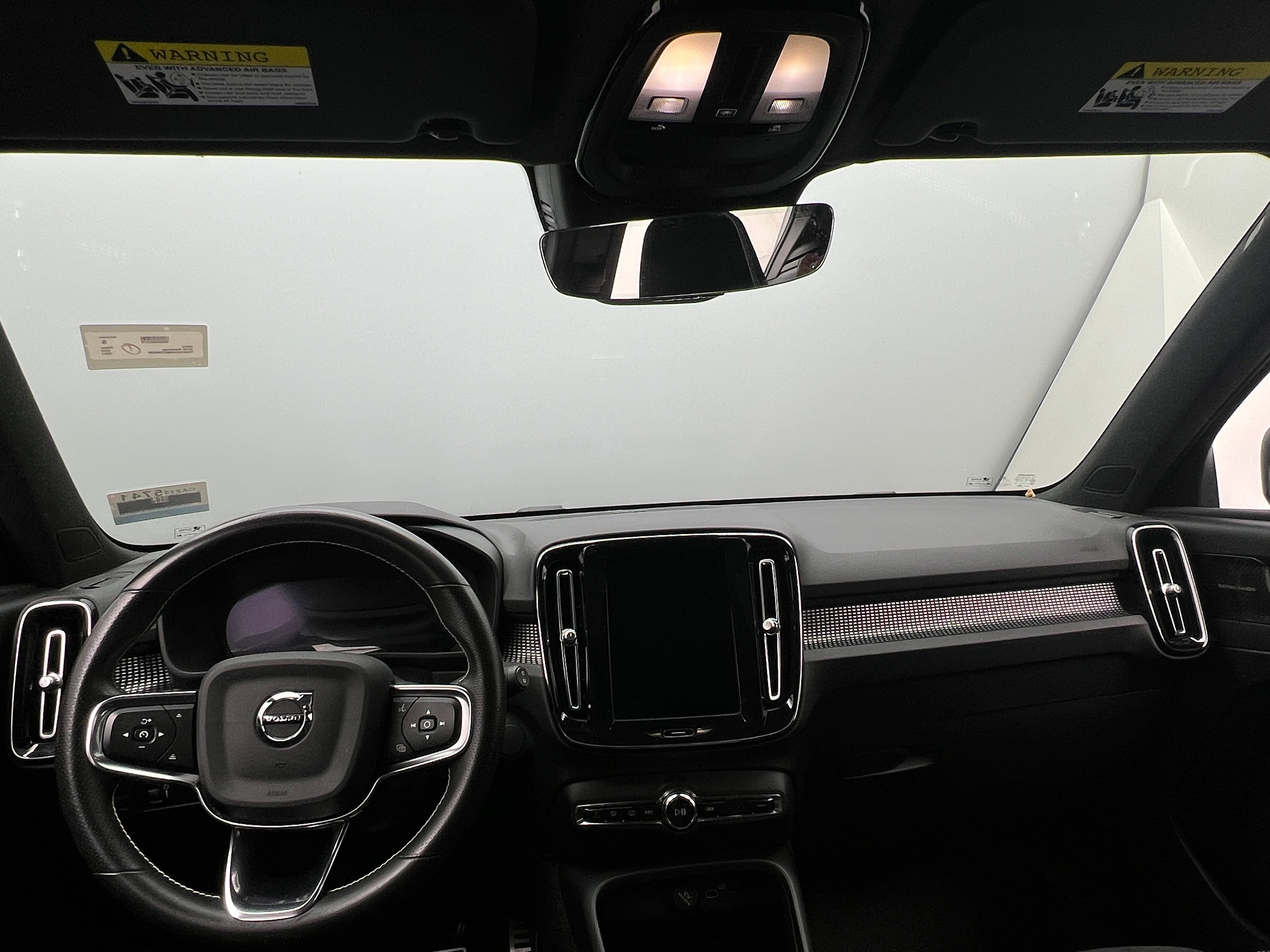 2021 Volvo XC40 Recharge Core 3