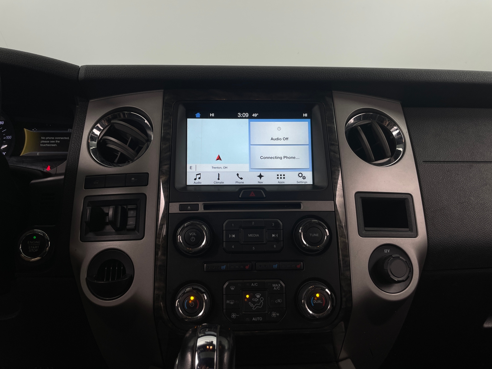 Thumbnail: 2016 Ford Expedition - 3