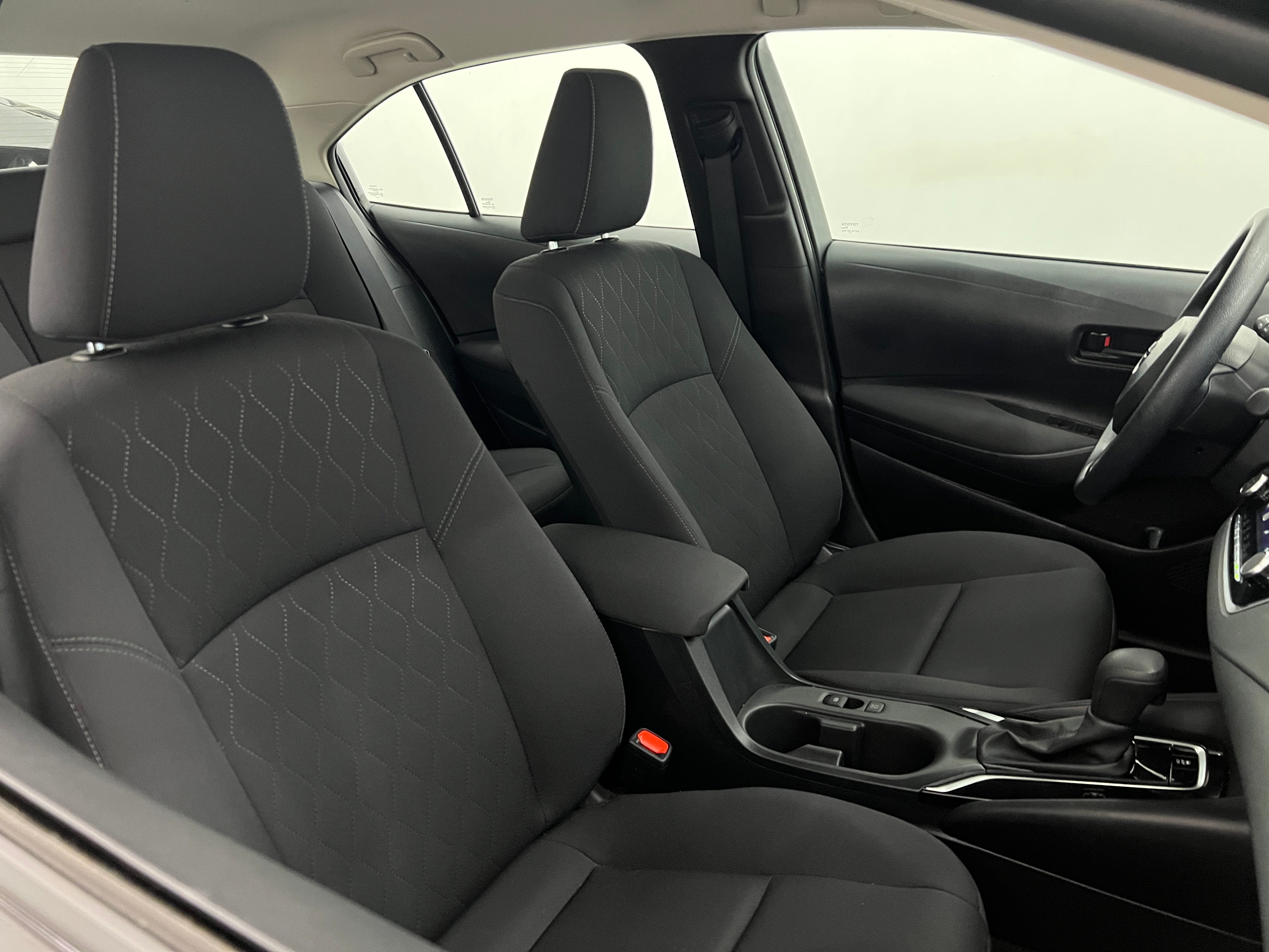 2024 Toyota Corolla LE 2