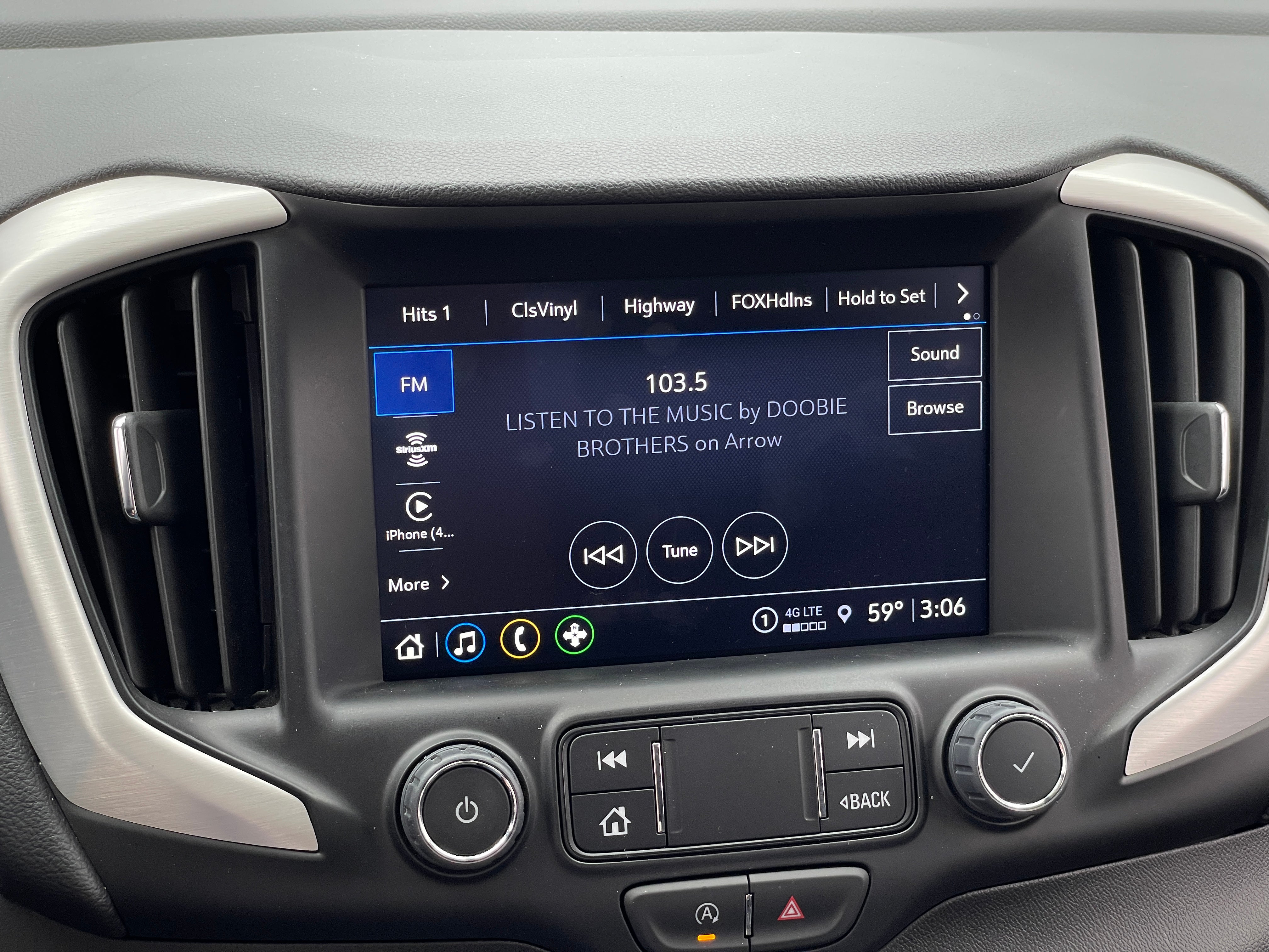 2024 GMC Terrain SLT 3