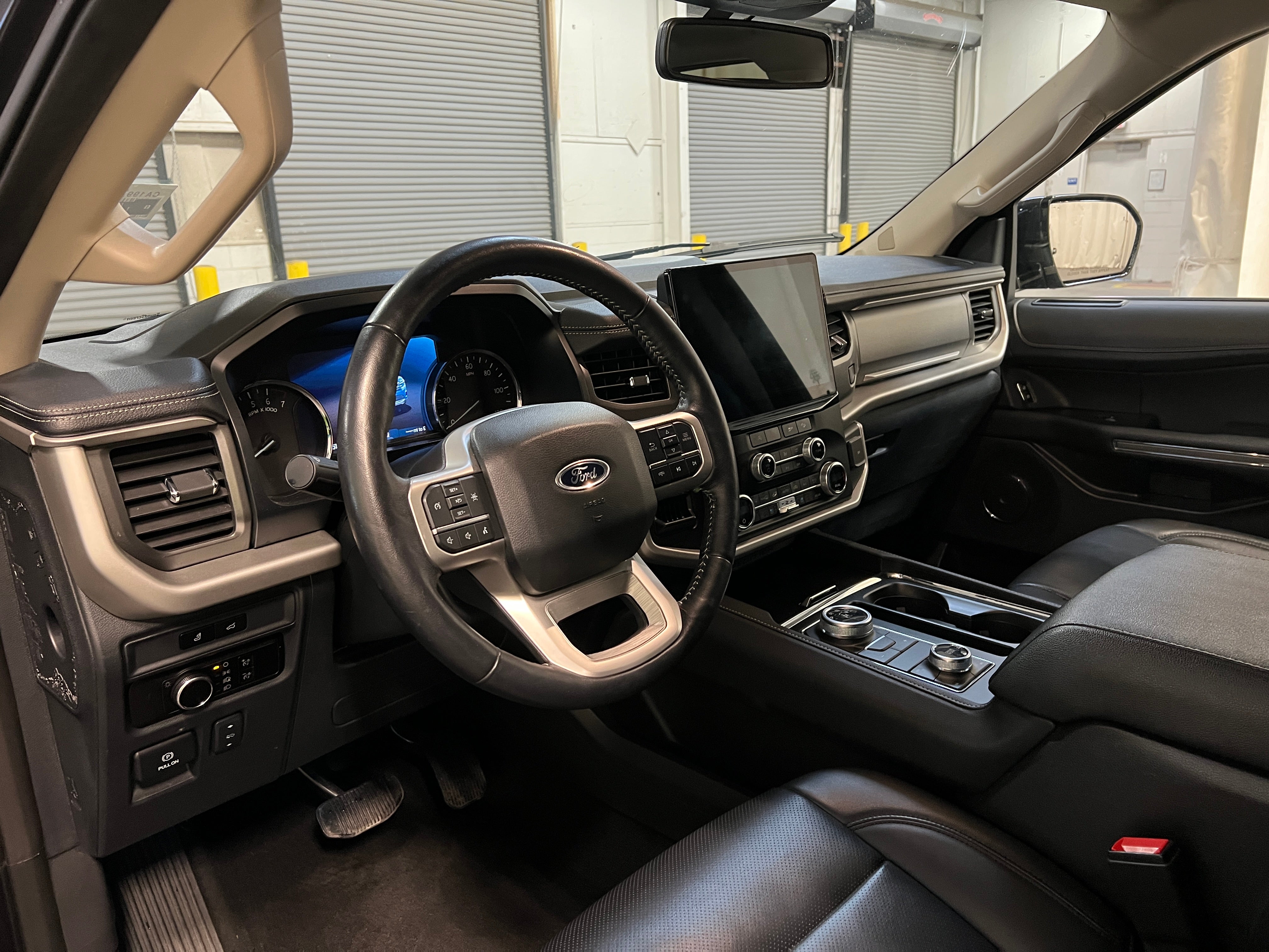 2023 Ford Expedition MAX XLT 3