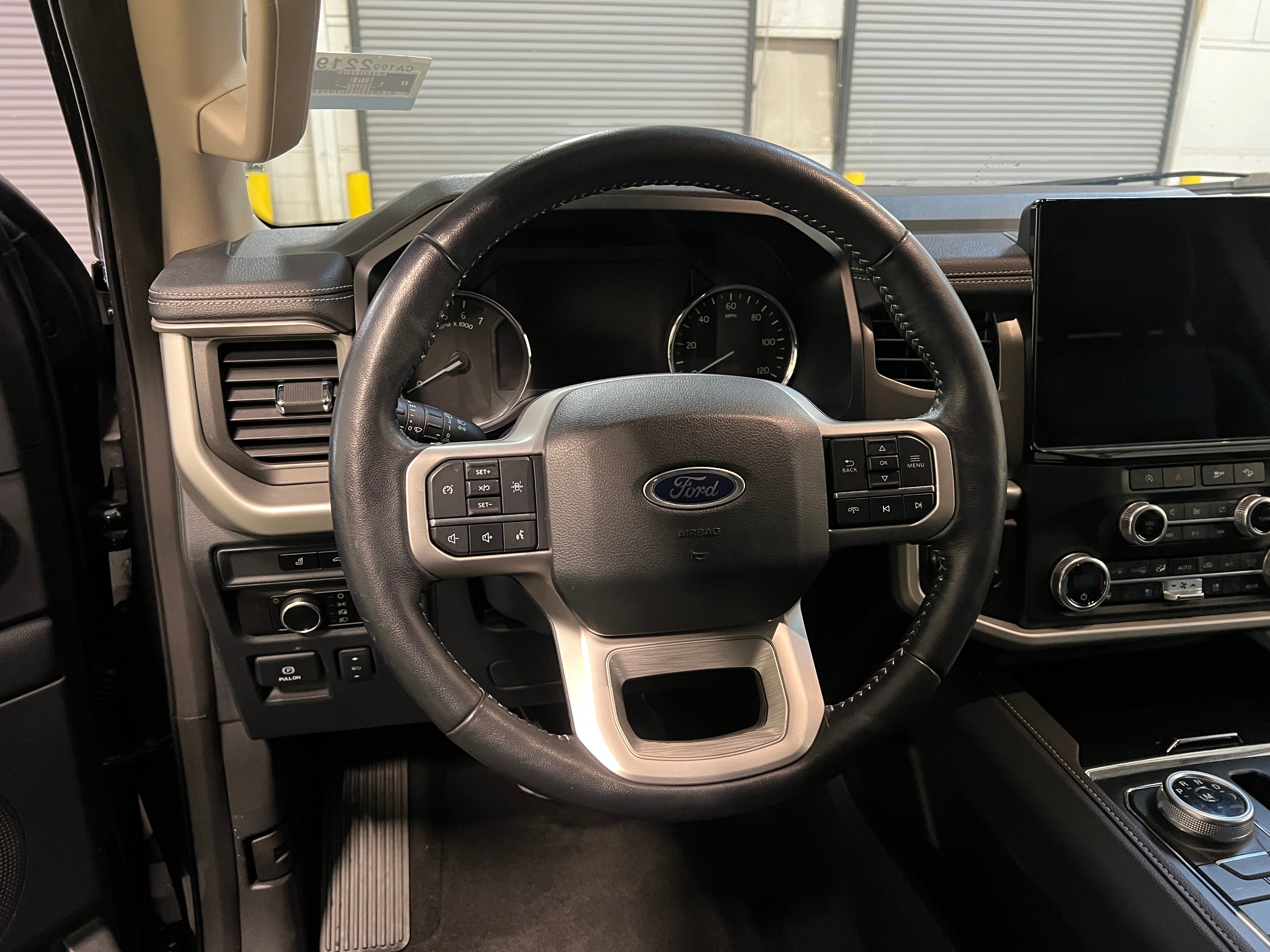 2023 Ford Expedition MAX XLT 5