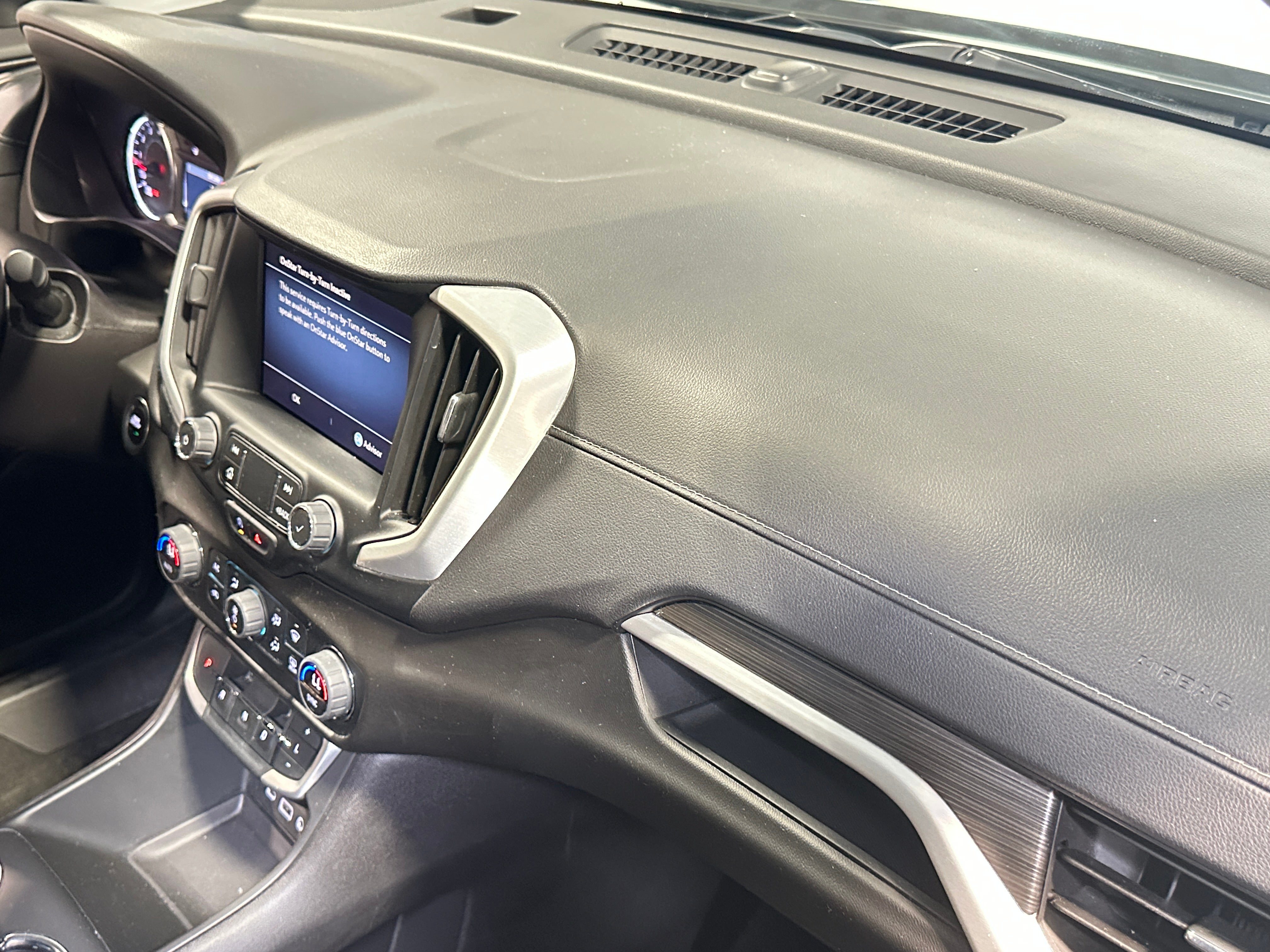 2024 GMC Terrain SLT 2