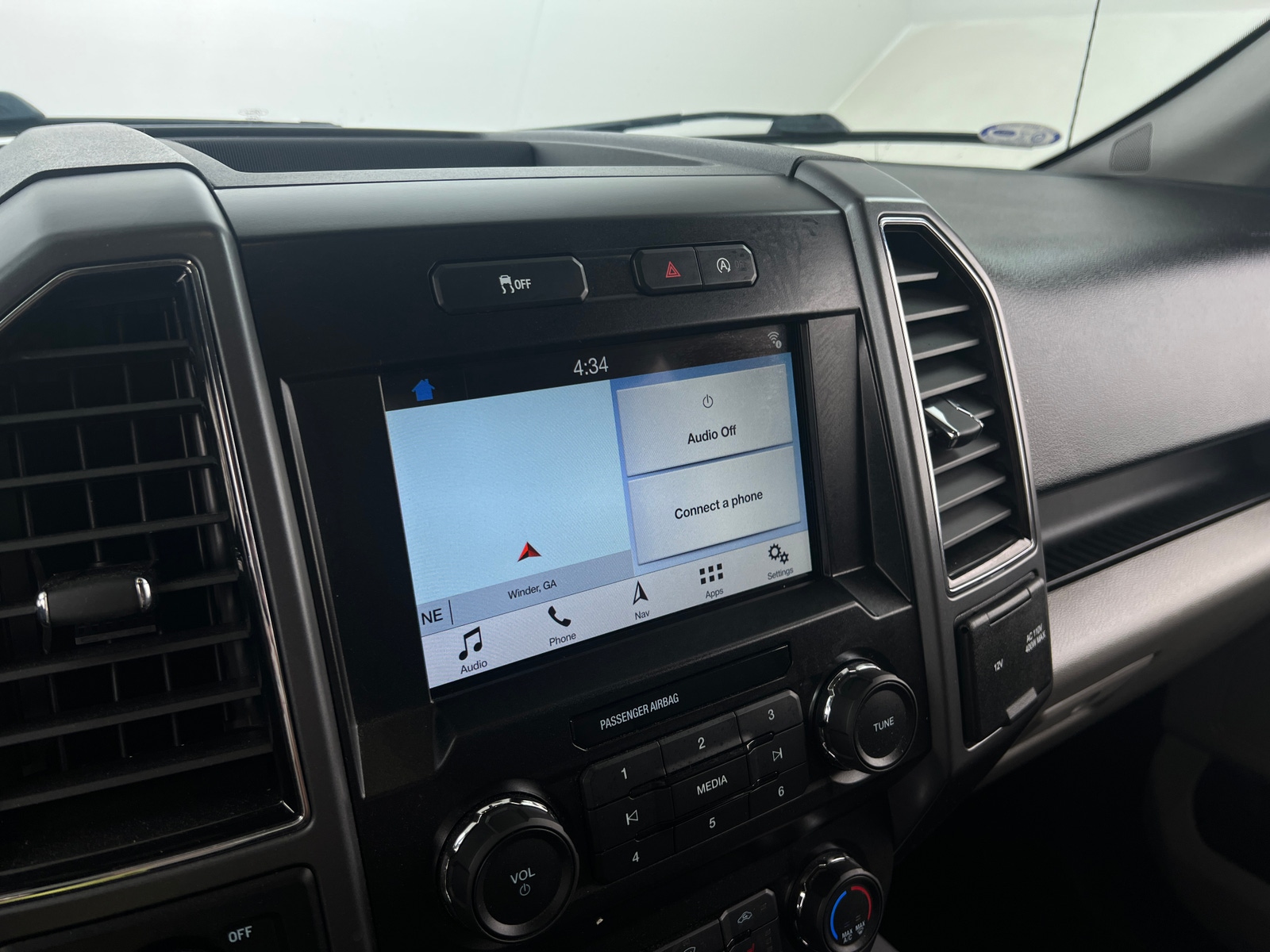 Thumbnail: 2019 Ford Econoline - 4