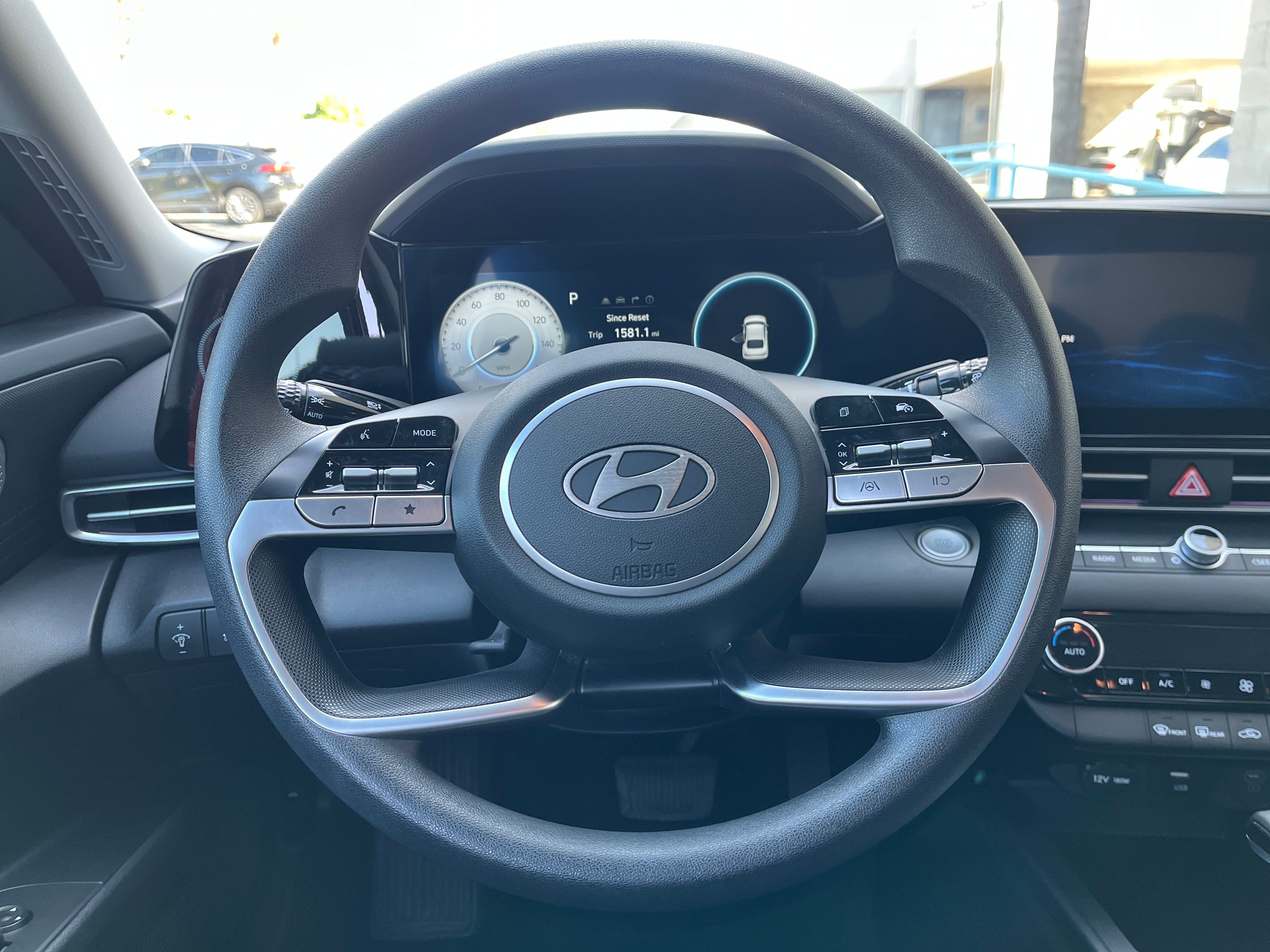 2024 Hyundai Elantra SEL 5
