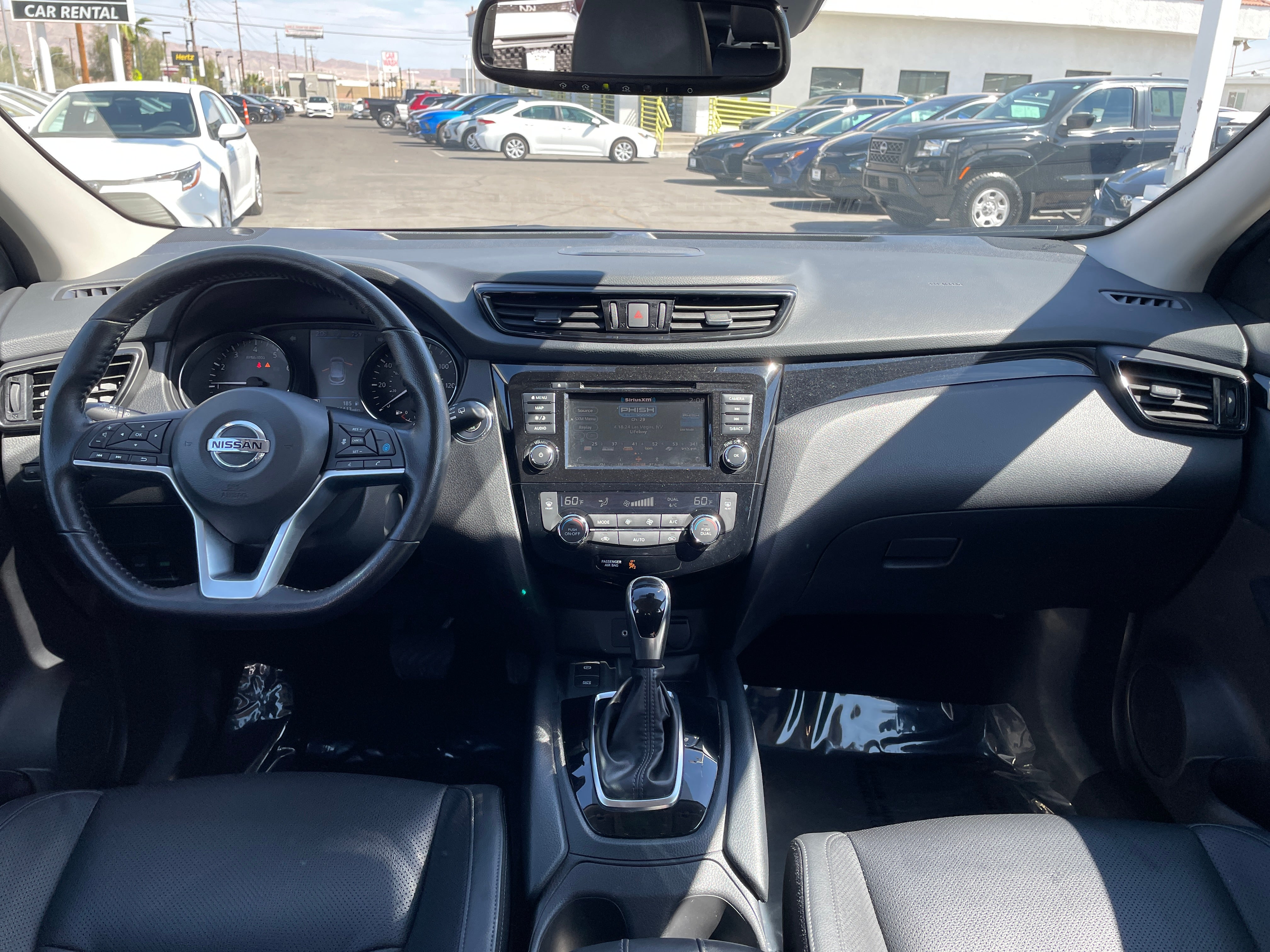 2022 Nissan Rogue Sport SL 3