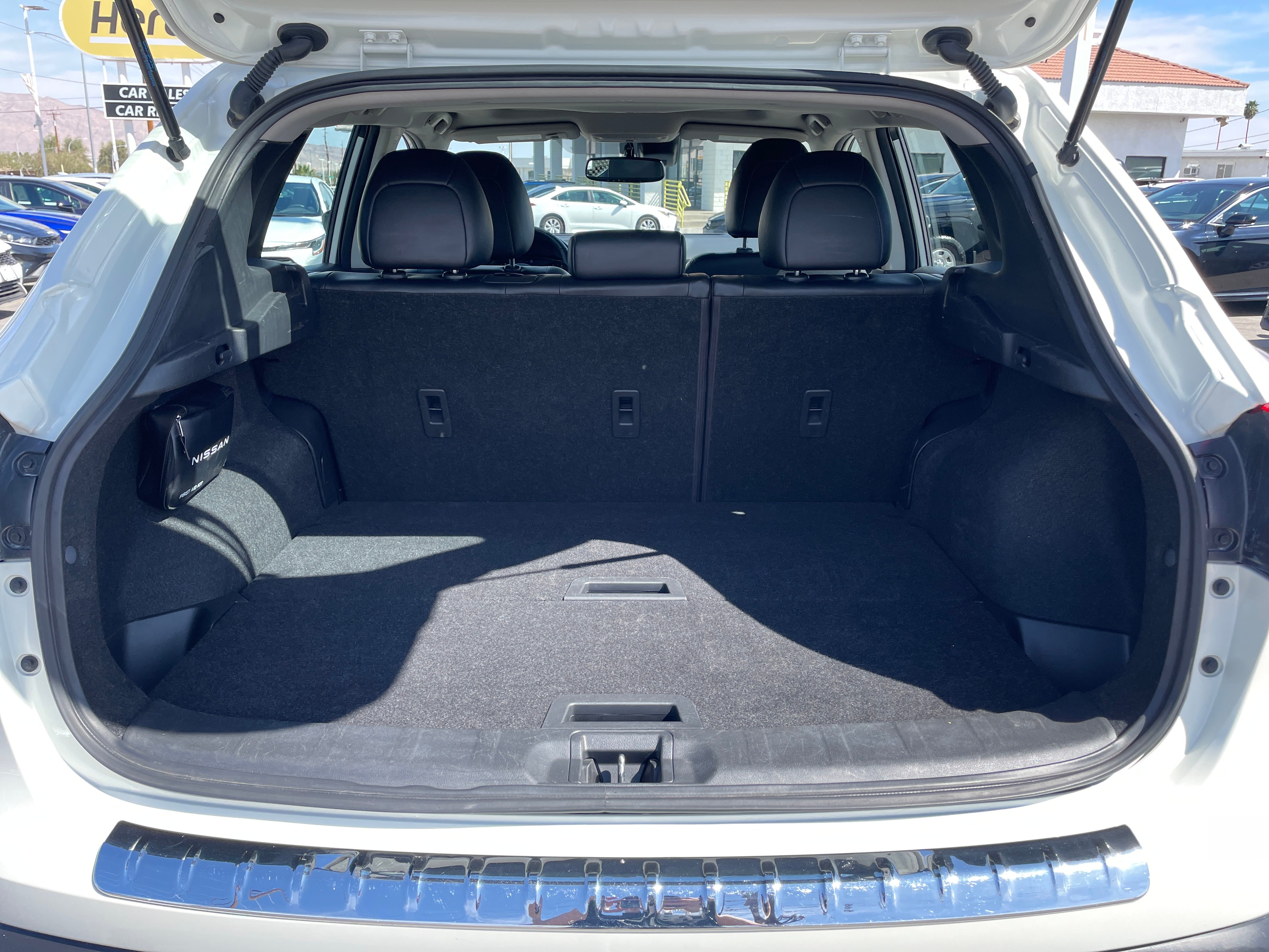 2022 Nissan Rogue Sport SL 4