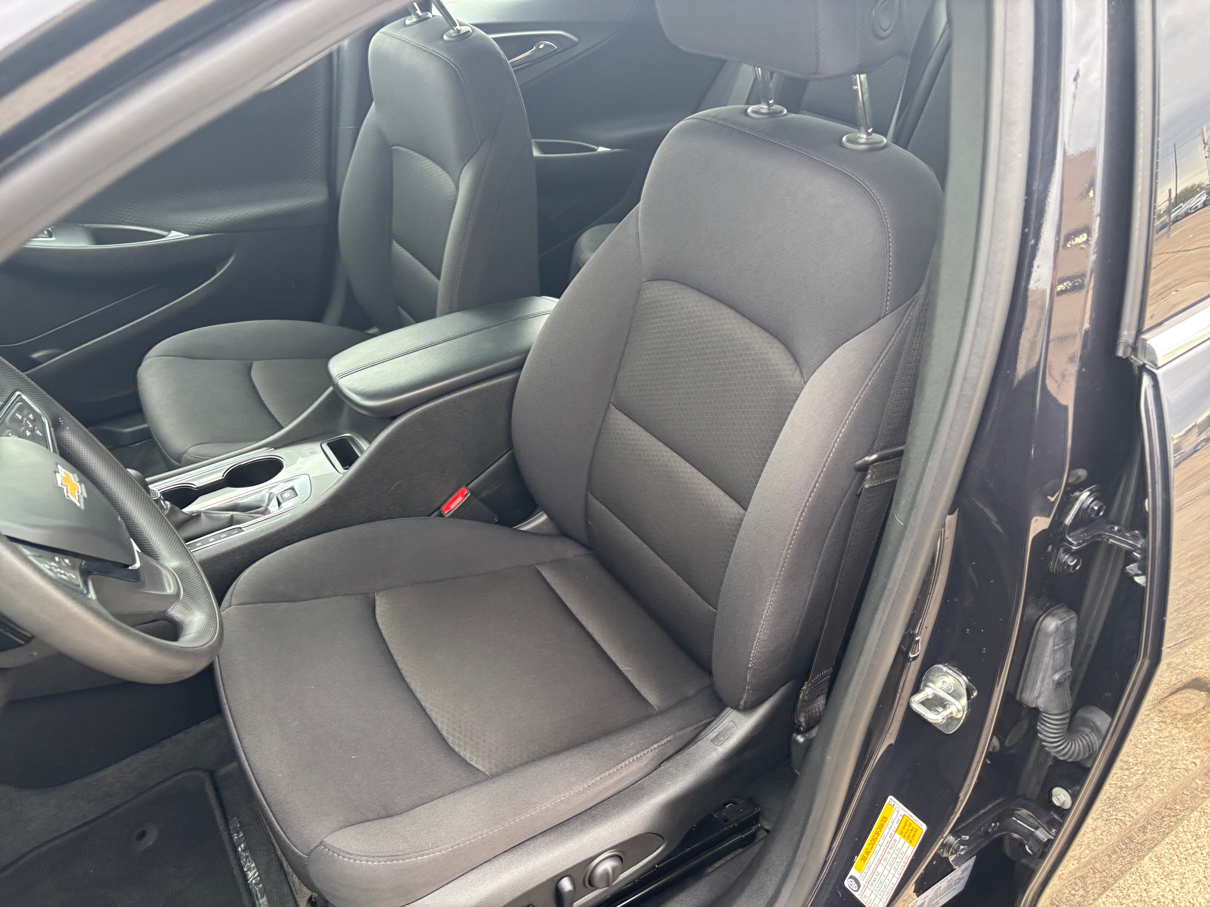 2023 Chevrolet Malibu LT 2
