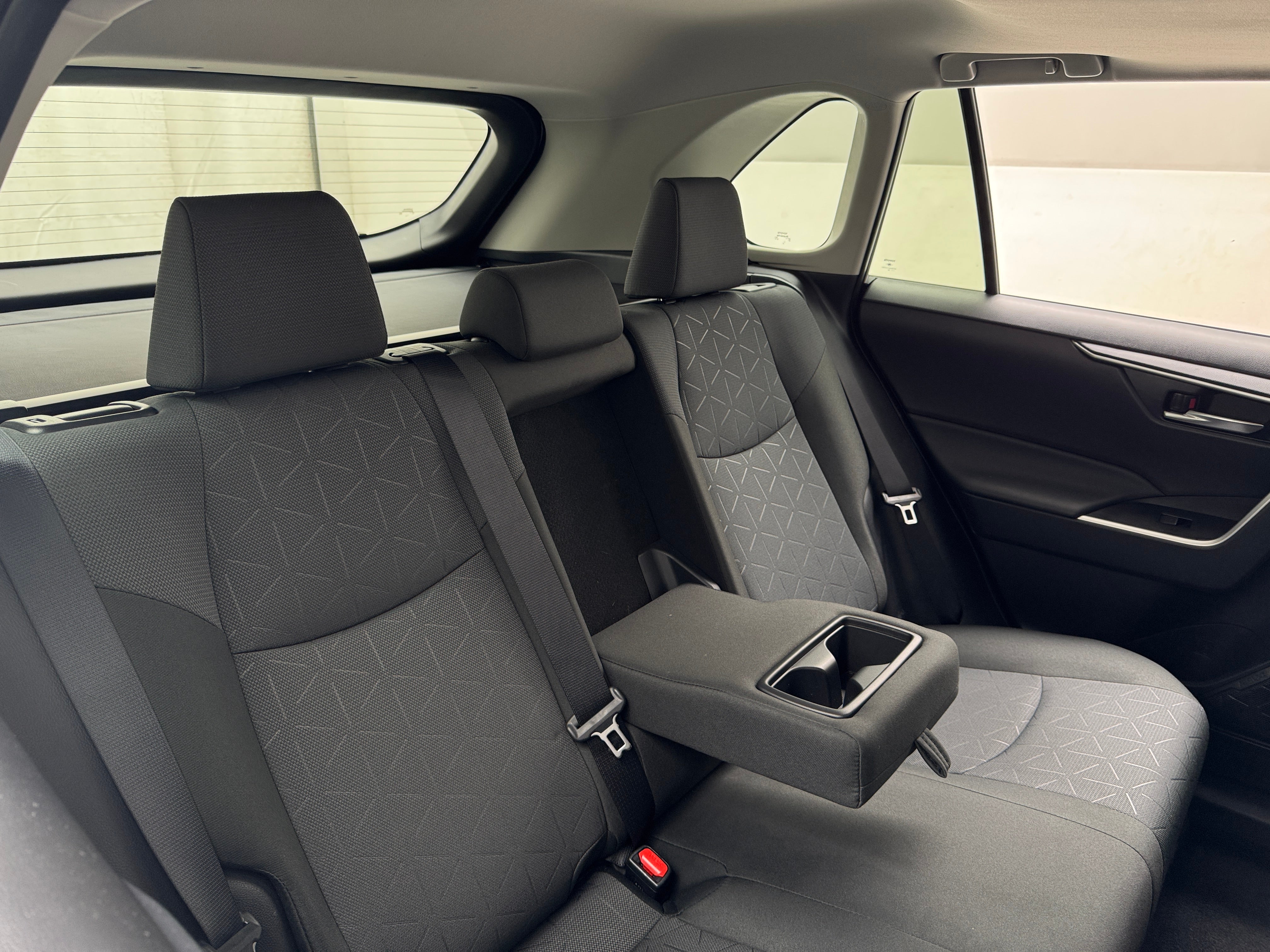 2024 Toyota RAV4 XLE 6