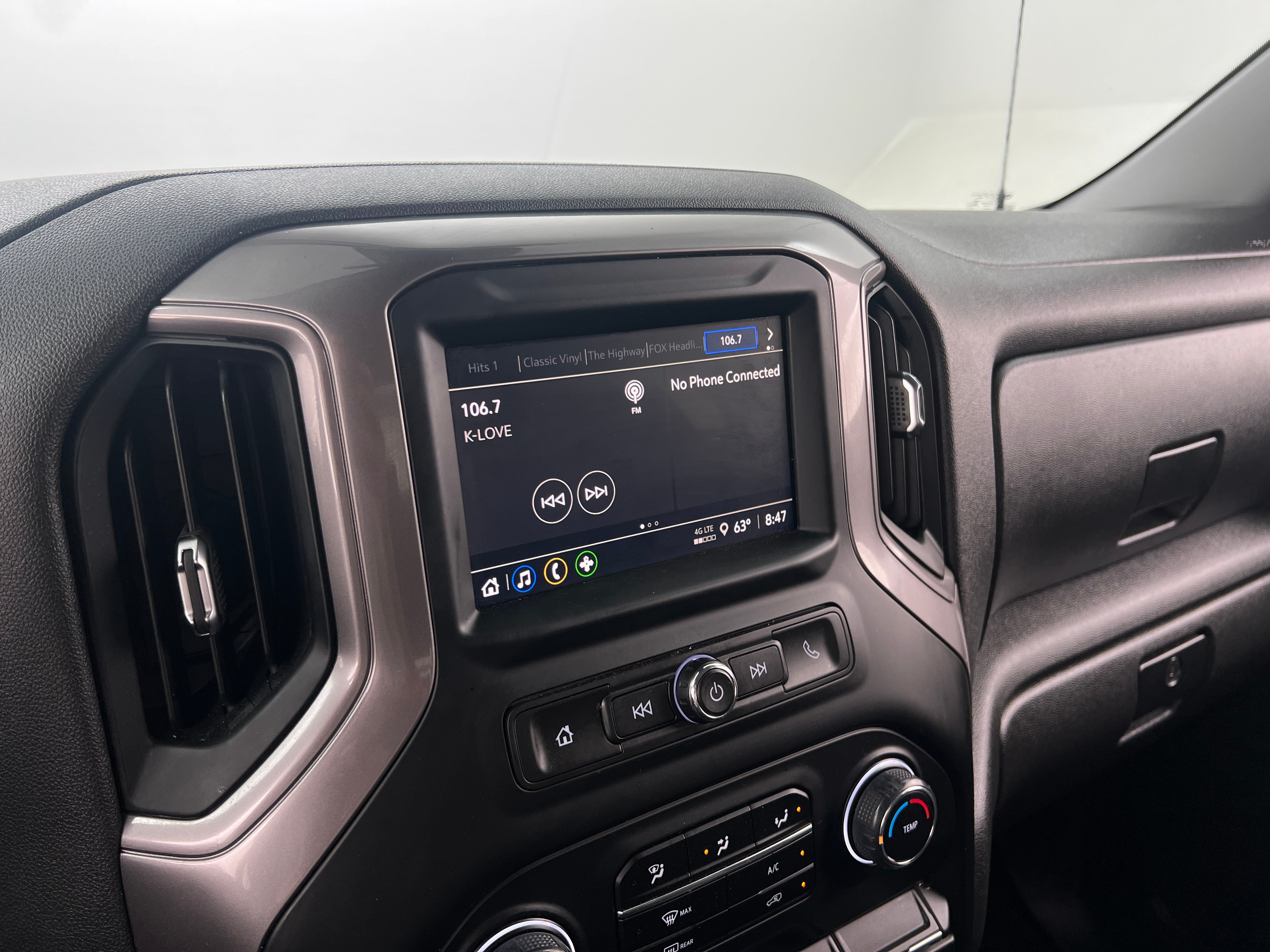 2023 Chevrolet Silverado 1500 Custom 4