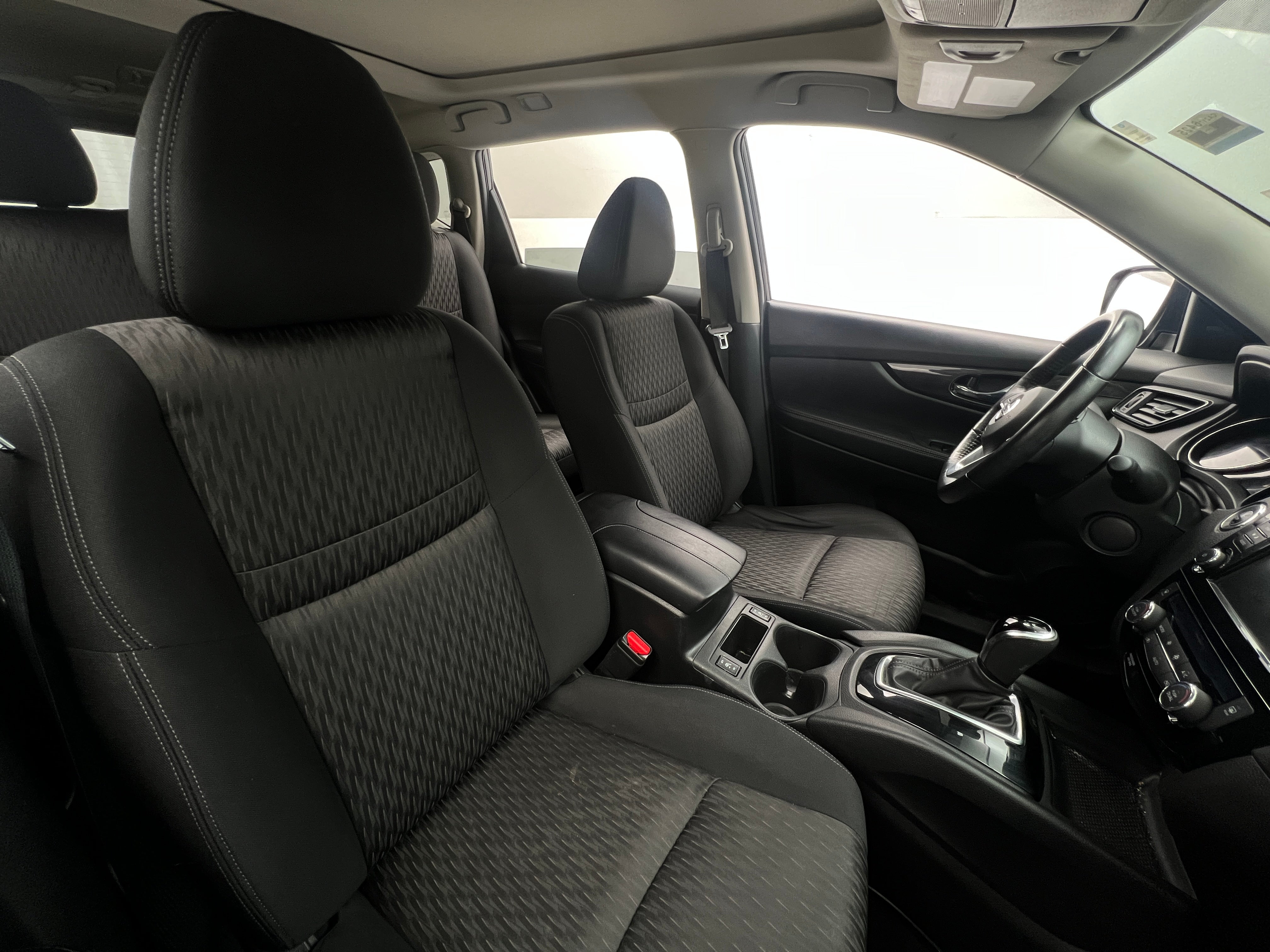 2018 Nissan Rogue SV 2