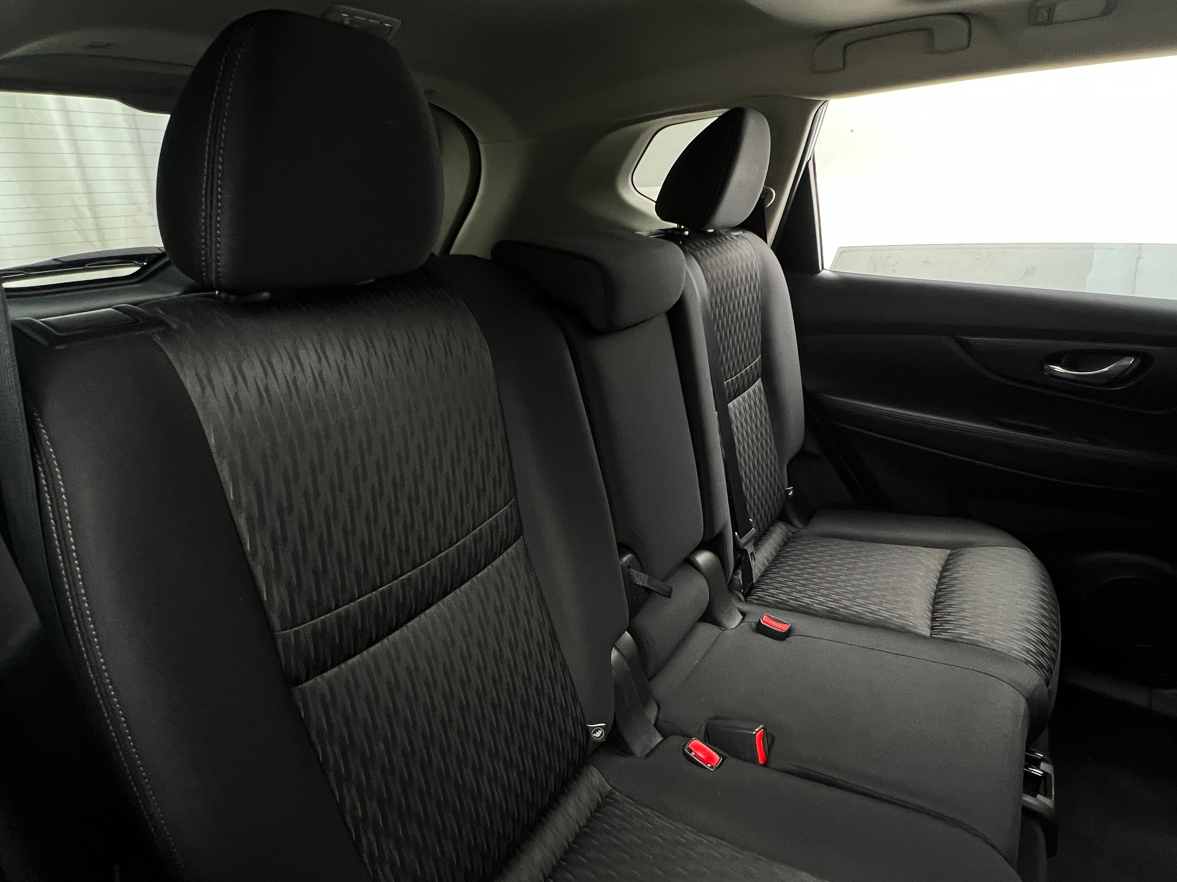 2018 Nissan Rogue SV 6