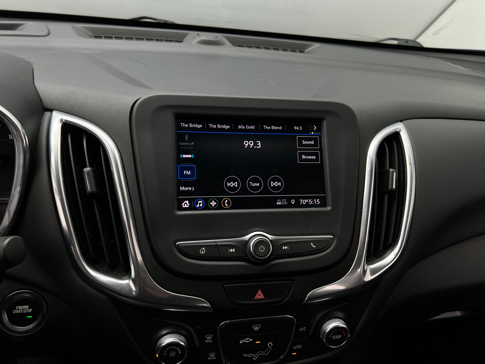 Thumbnail: 2021 Chevrolet Equinox - 4