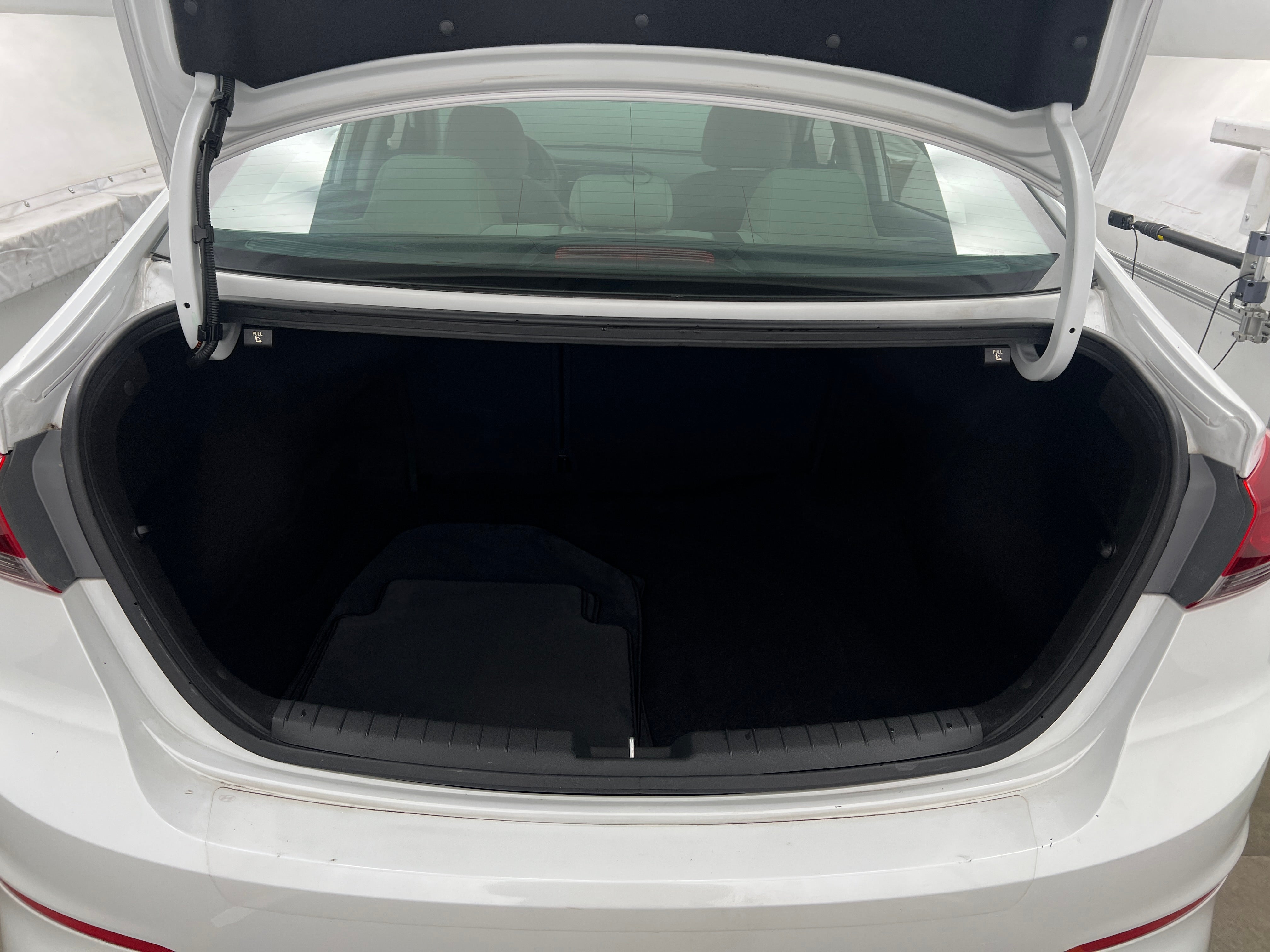 2017 Hyundai Elantra SE 7