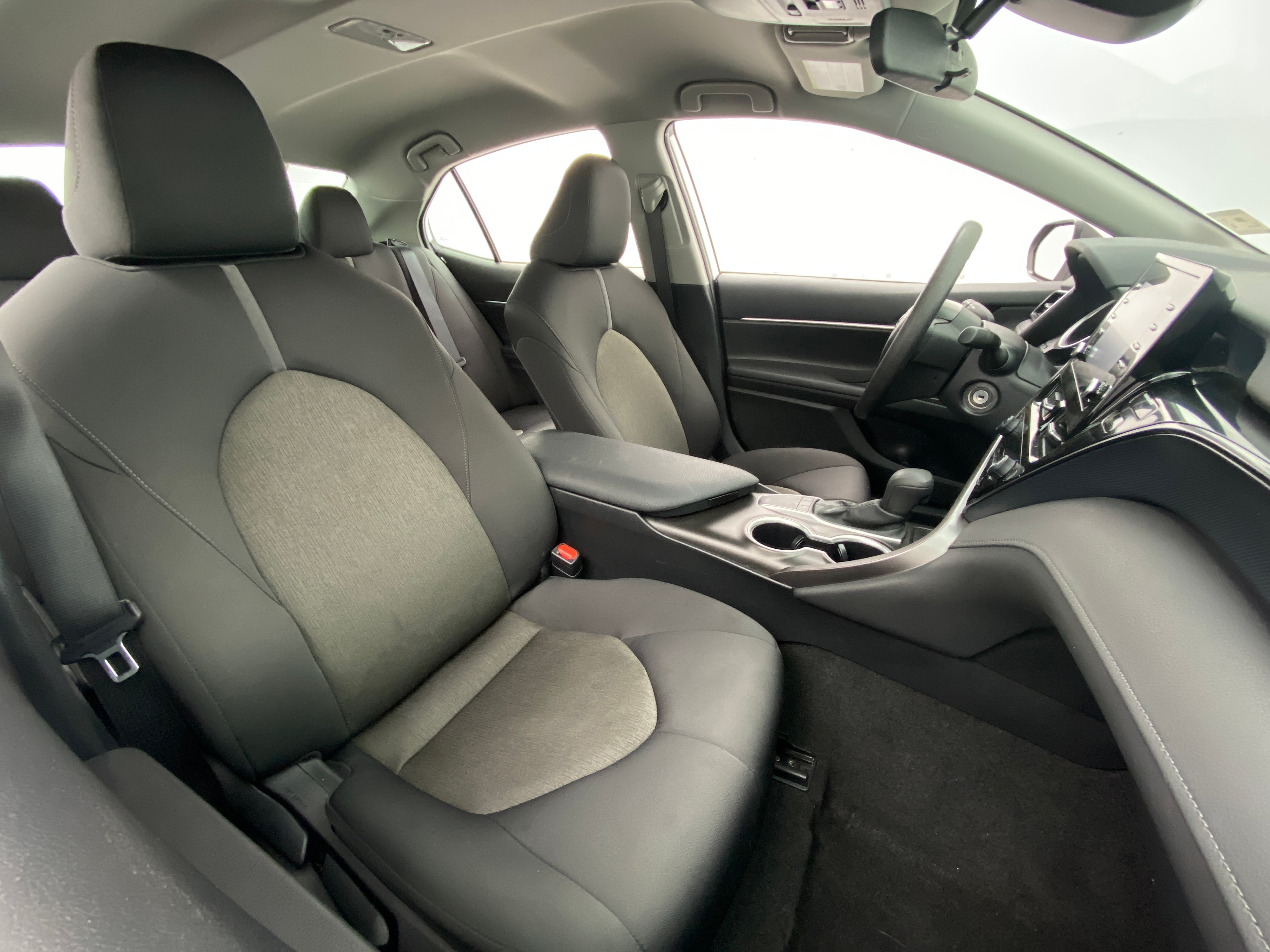 2024 Toyota Camry LE 2