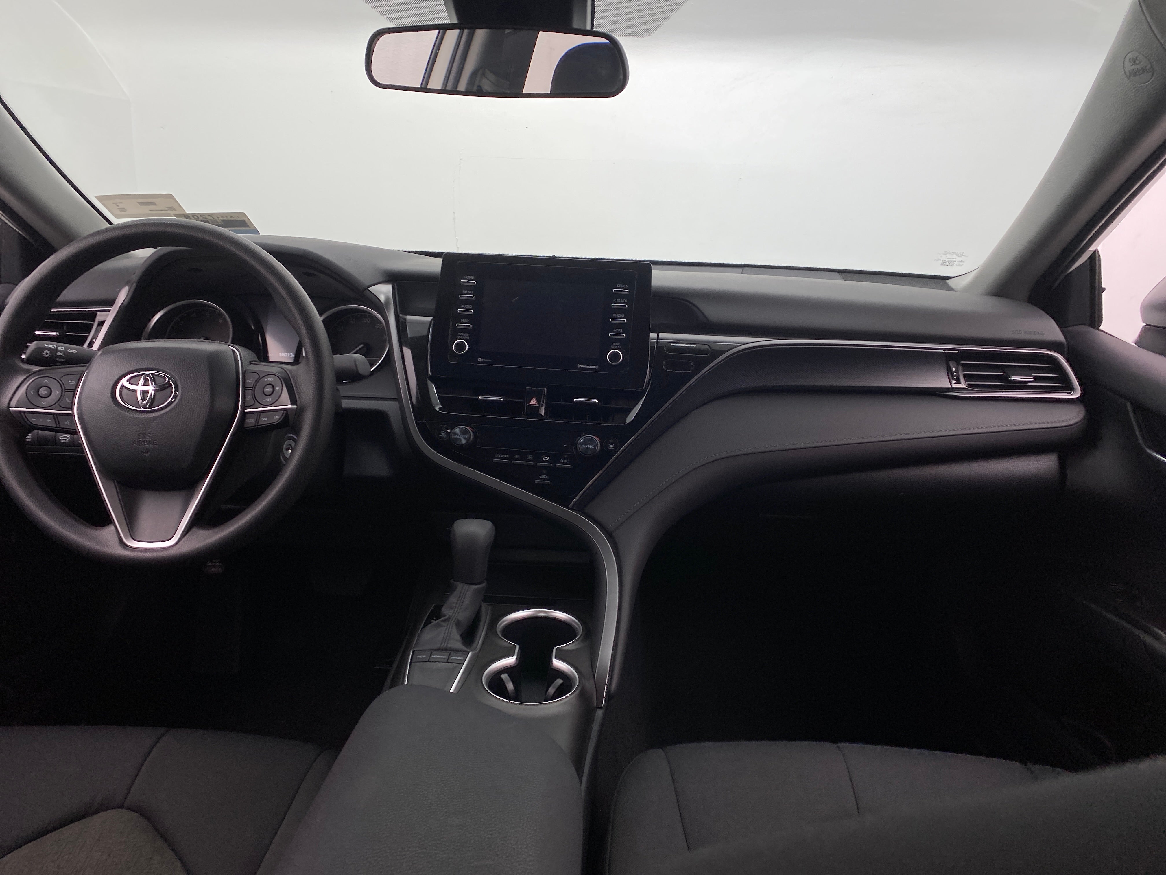 2024 Toyota Camry LE 3