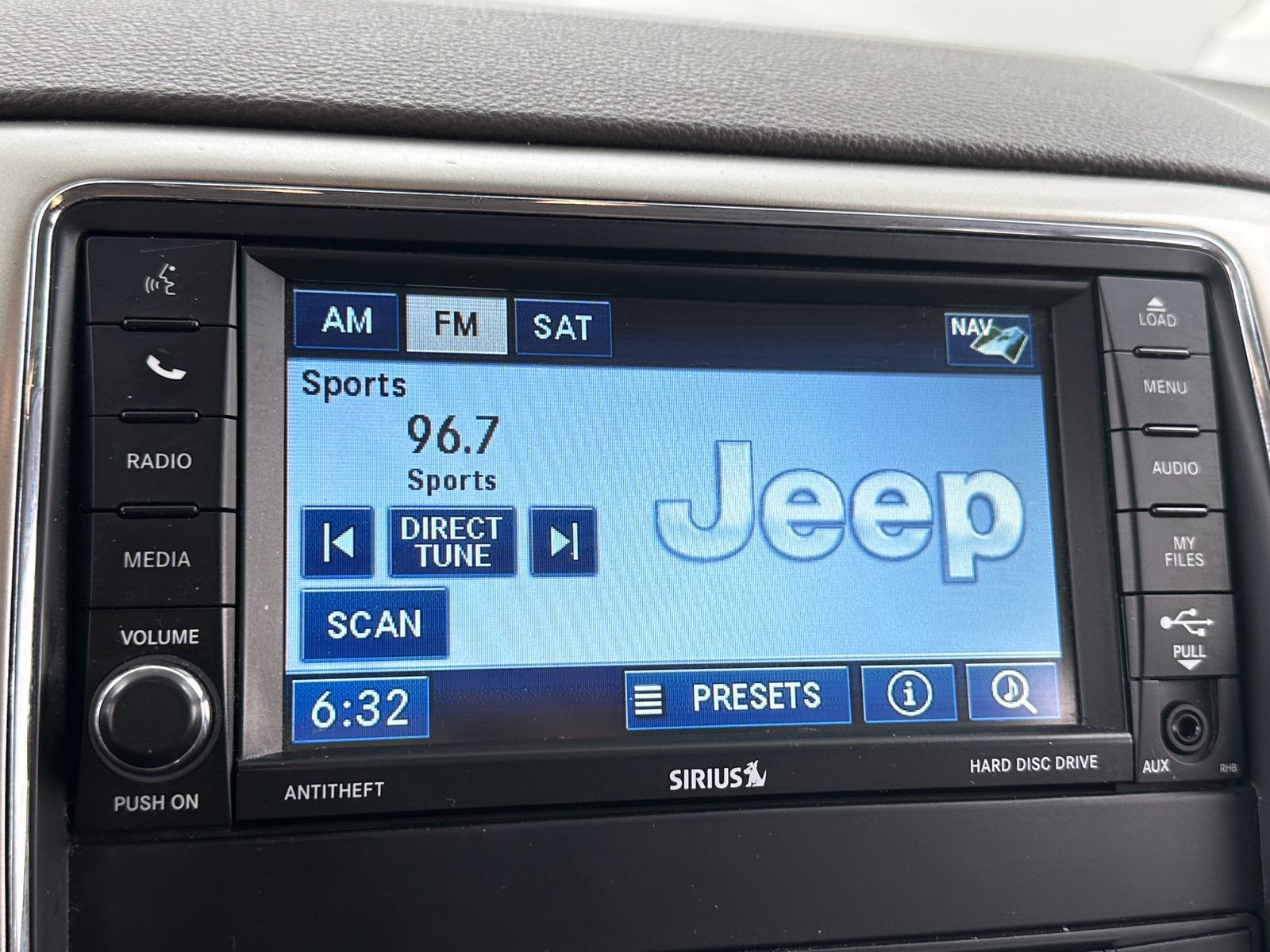 Thumbnail: 2012 Jeep Grand Cherokee - 4
