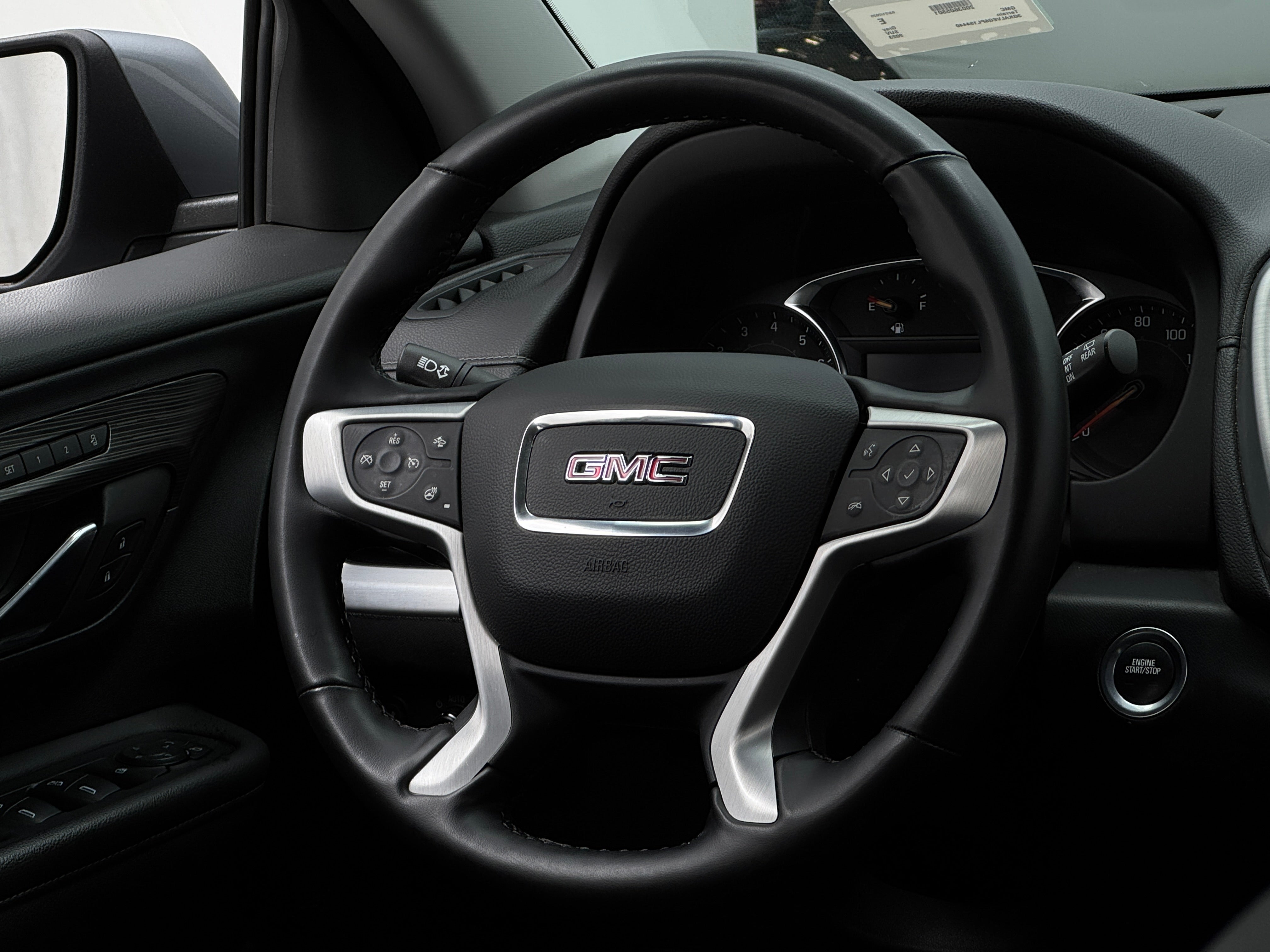 2023 GMC Terrain SLT 4