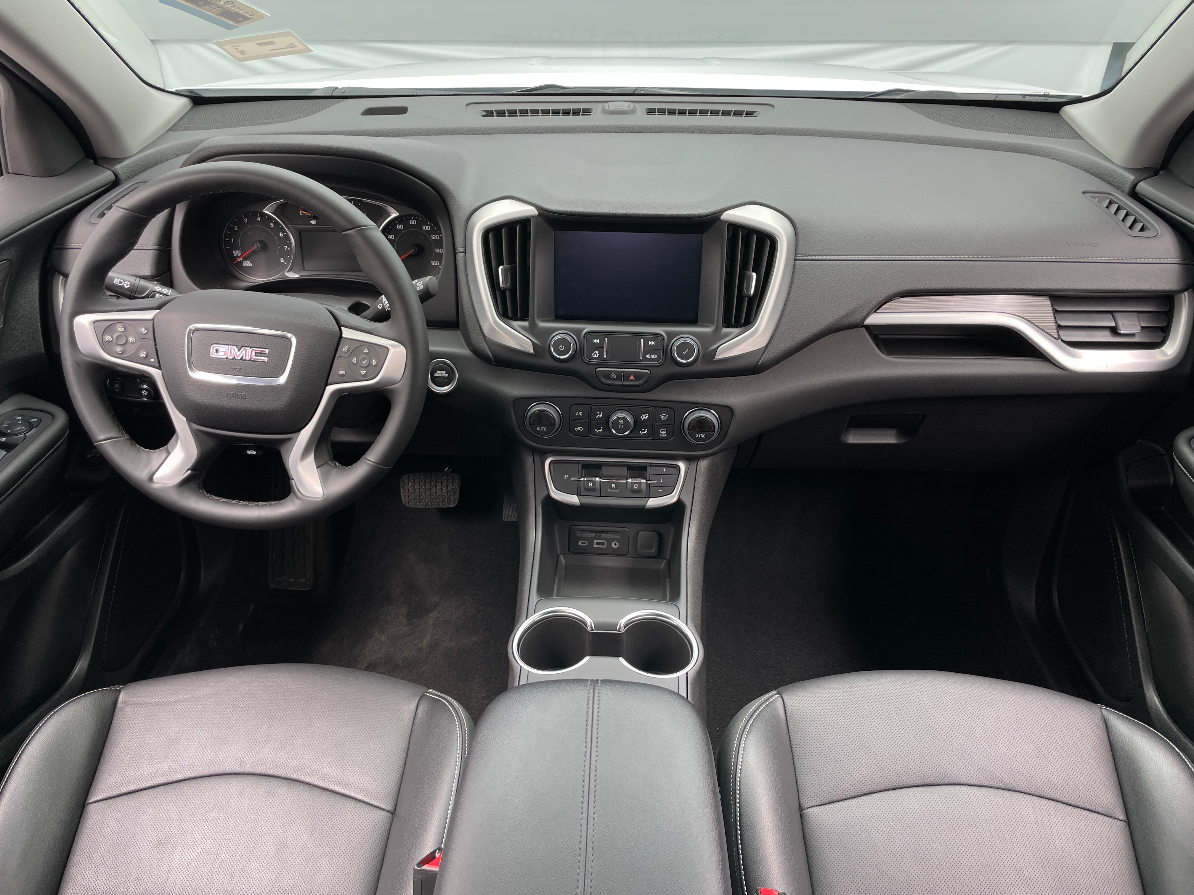 2024 GMC Terrain SLT 2
