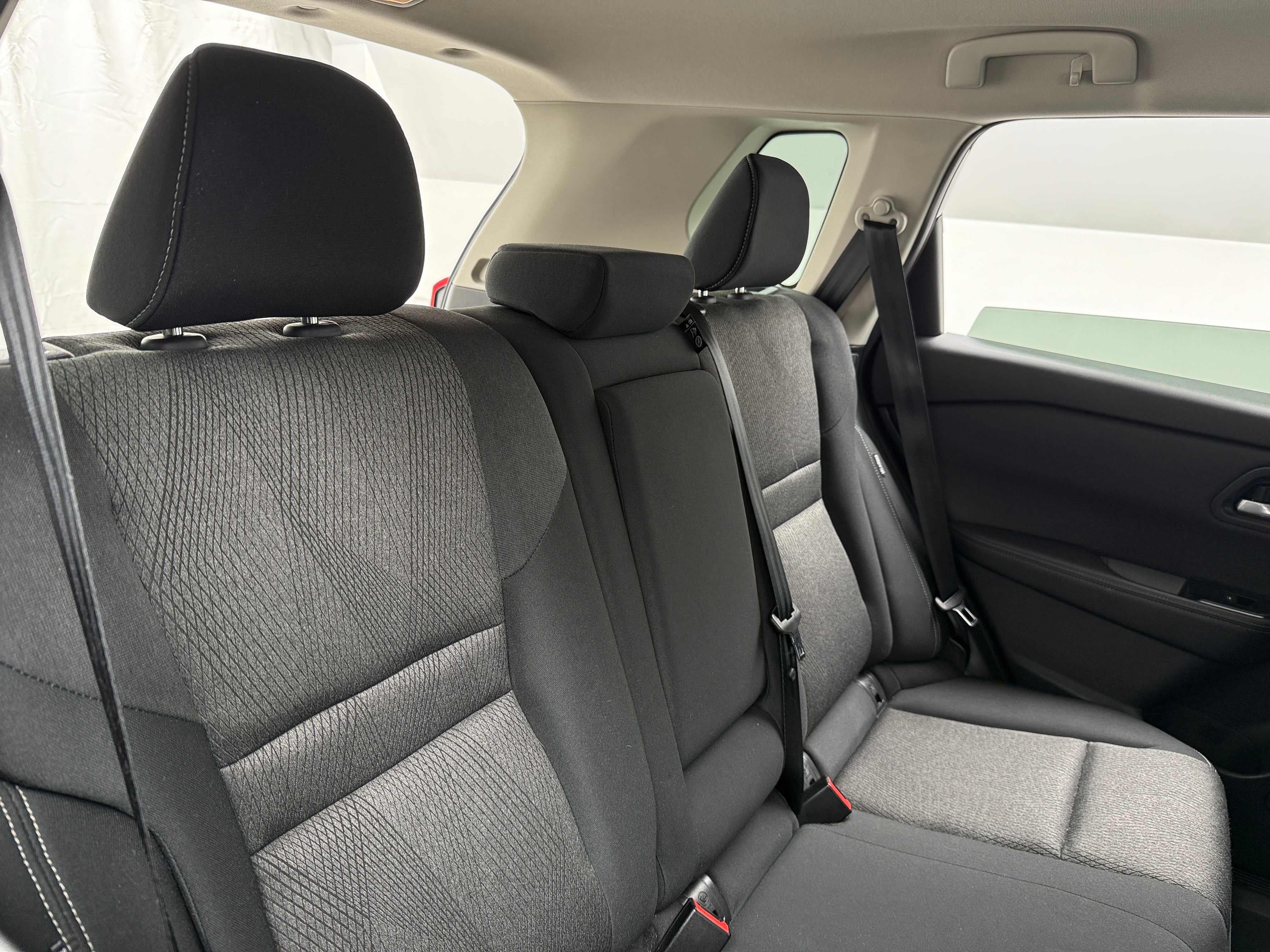 2024 Nissan Rogue SV 6