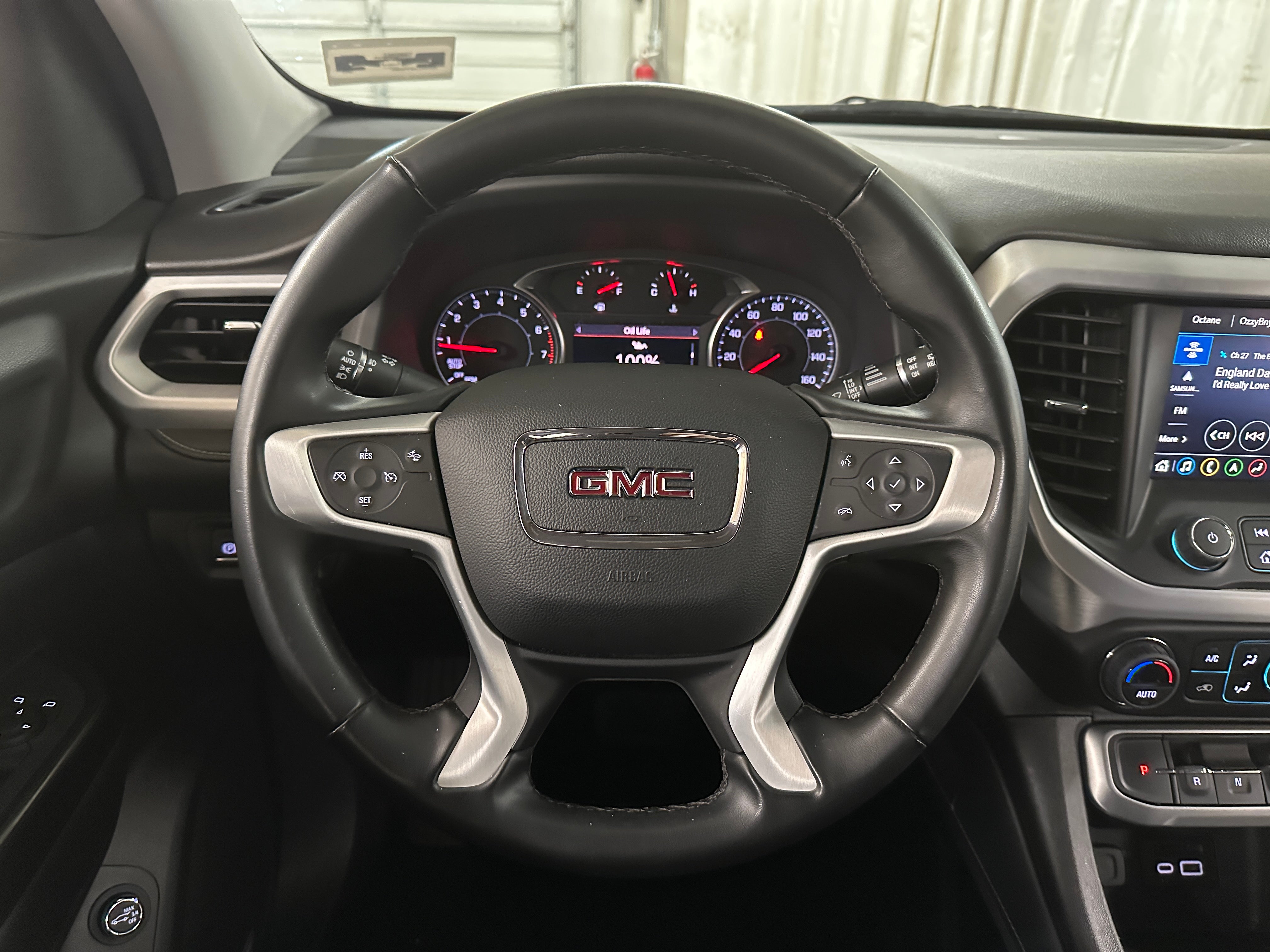 2023 GMC Acadia SLT 4