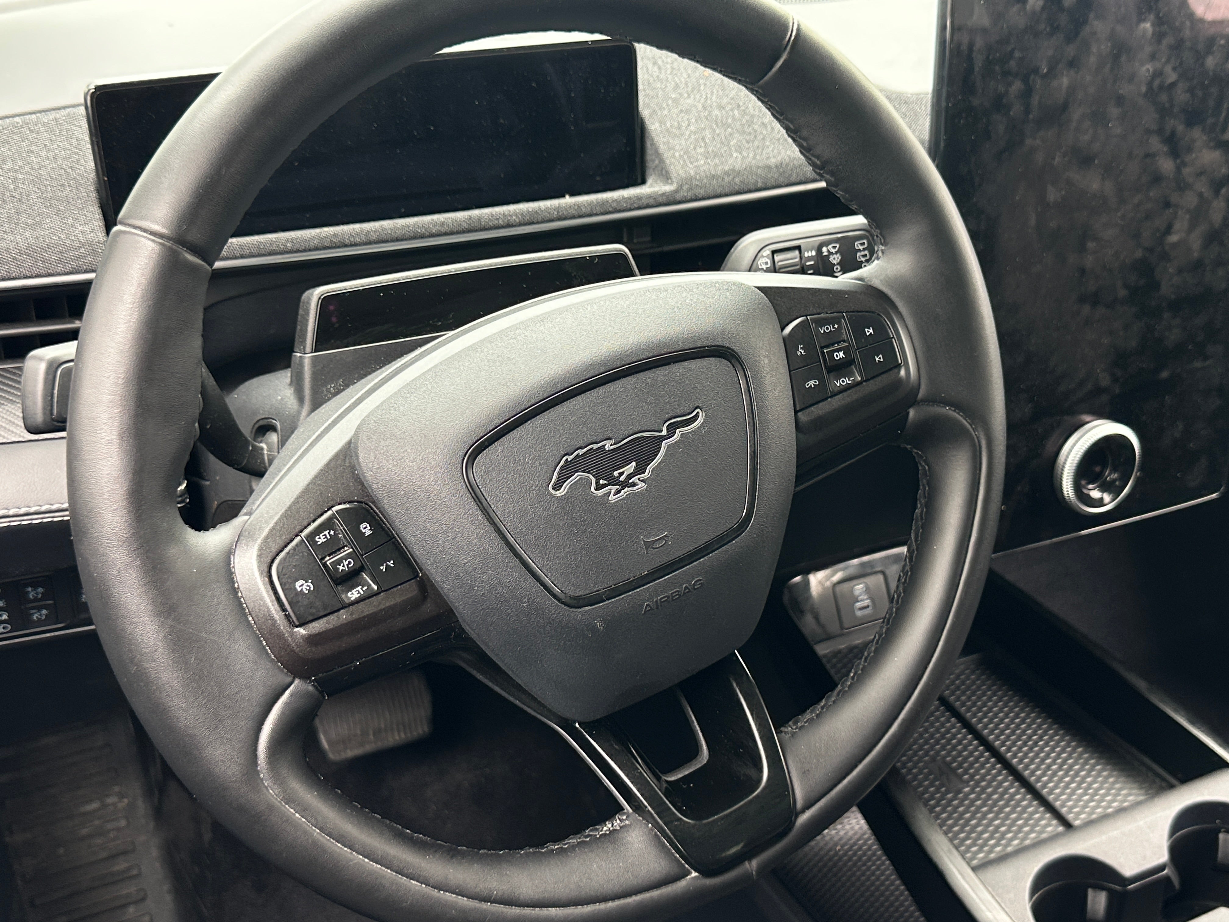 2022 Ford Mustang Mach-E Premium 5