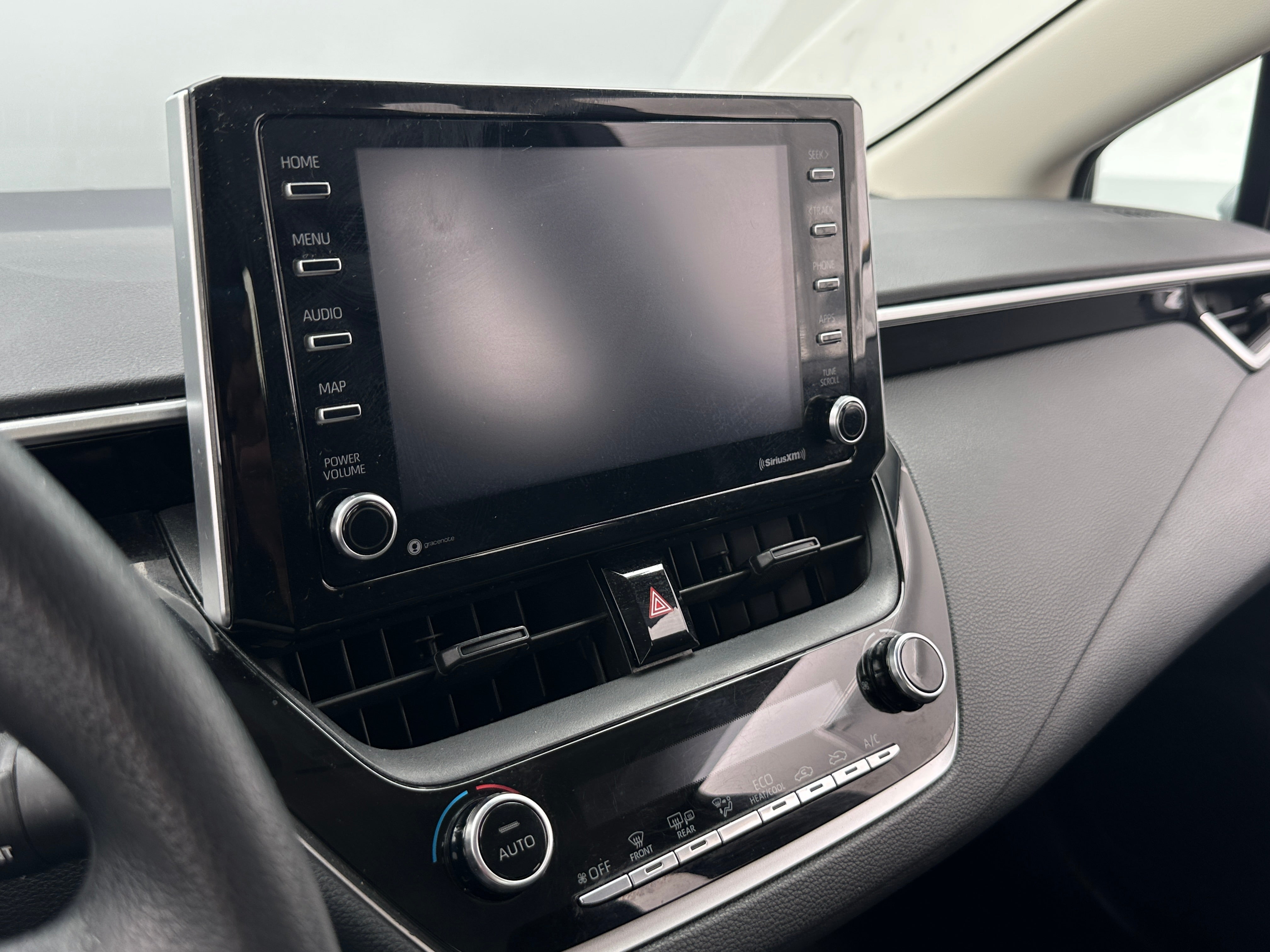 2021 Toyota Corolla LE 4
