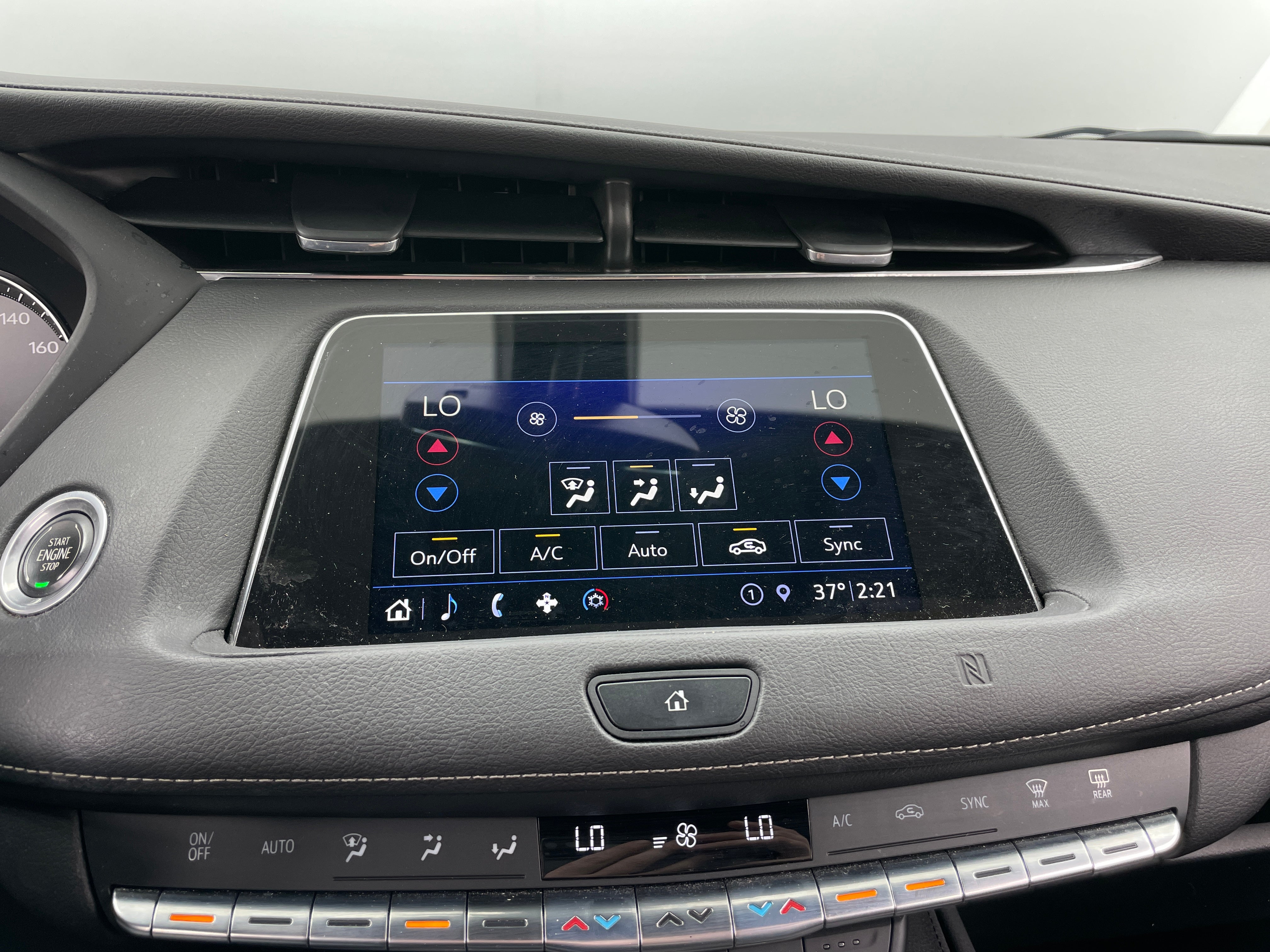 2019 Cadillac XT4 Premium Luxury 3