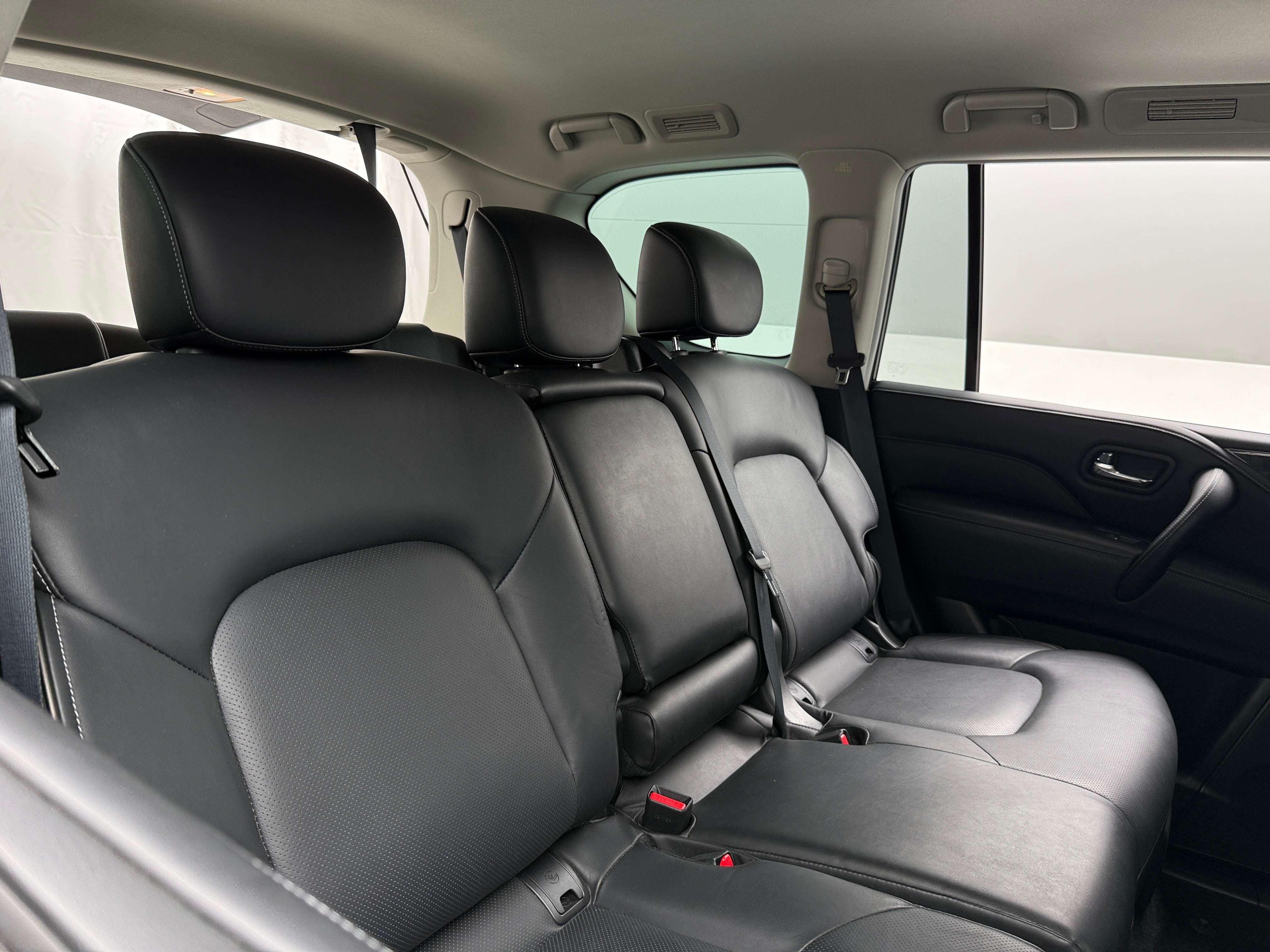 2023 INFINITI QX80 Luxe 5