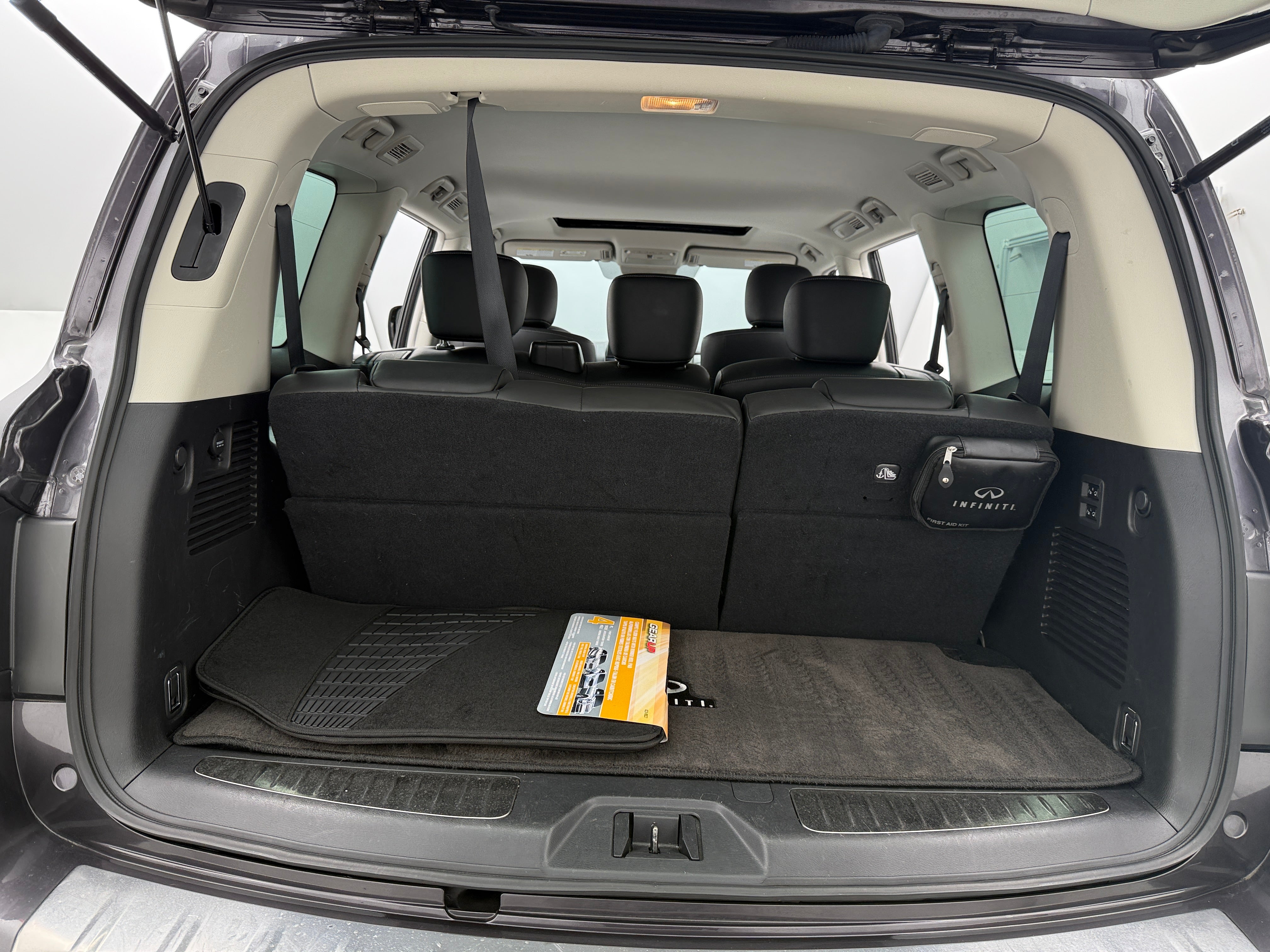2023 INFINITI QX80 Luxe 6