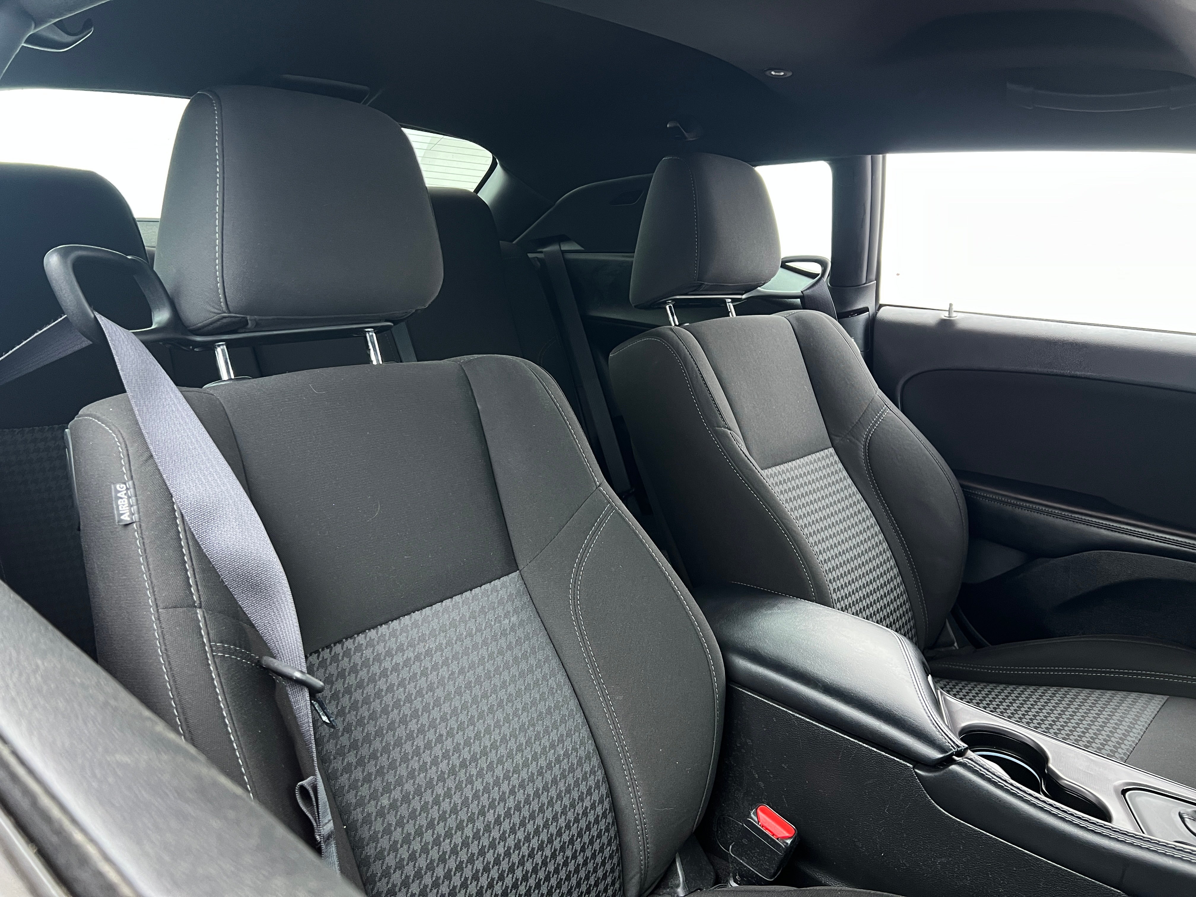 2023 Dodge Challenger SXT 2