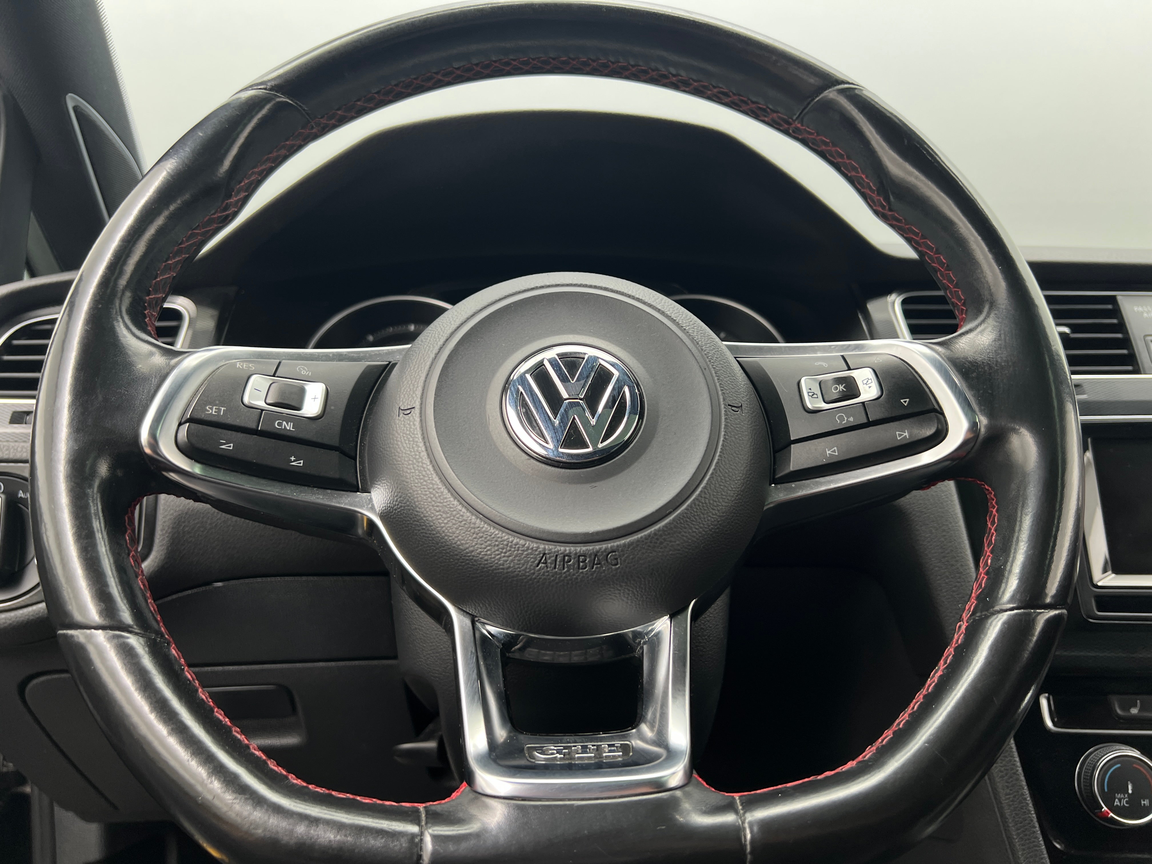 2015 Volkswagen Golf GTI SE 5