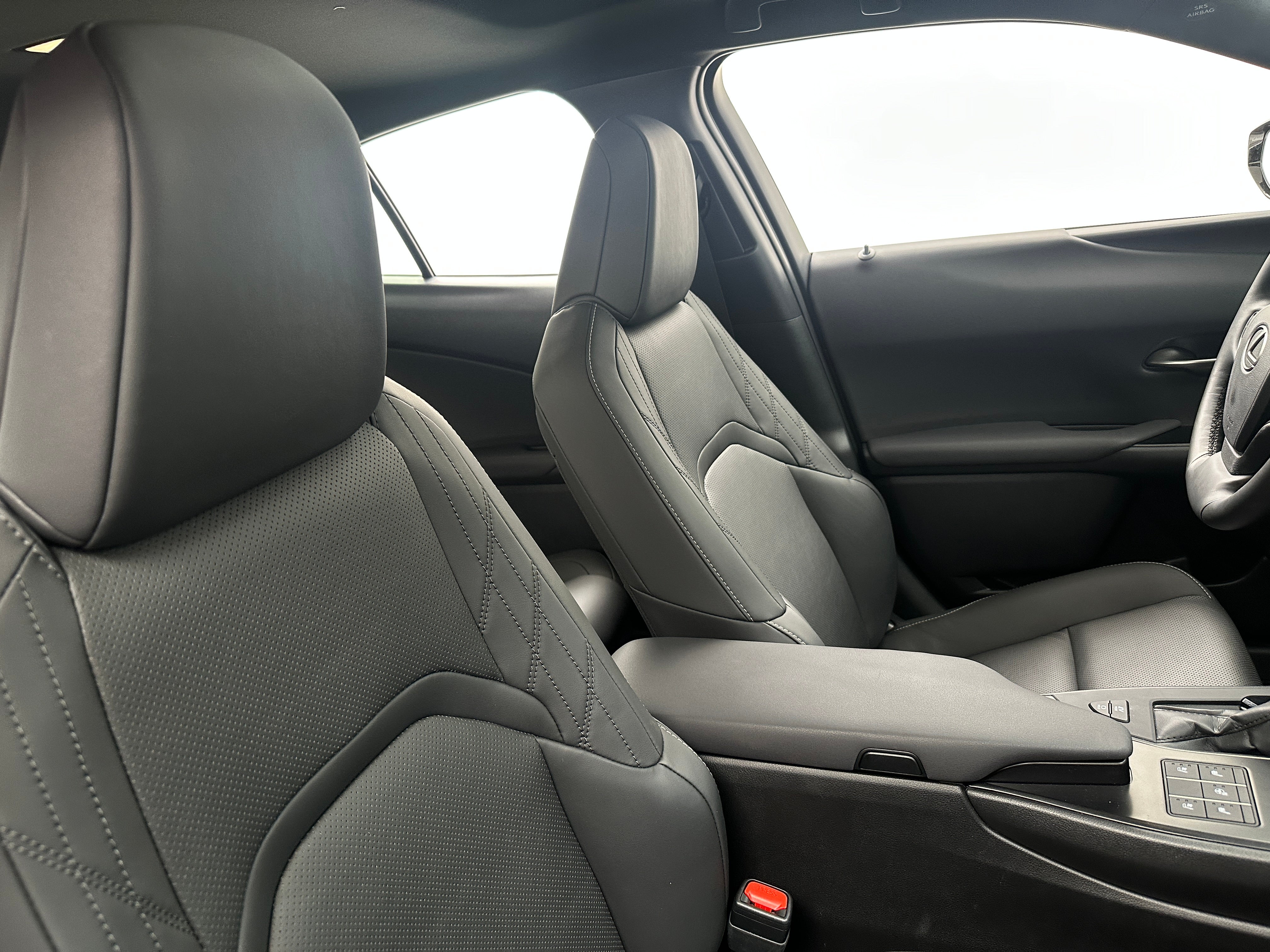 2024 Lexus UX 250h 2