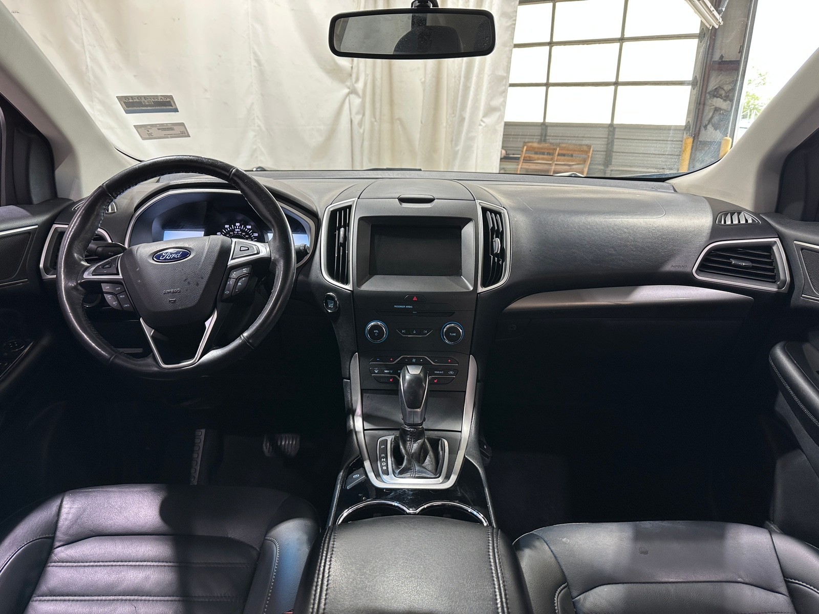 Thumbnail: 2015 Ford Edge - 2