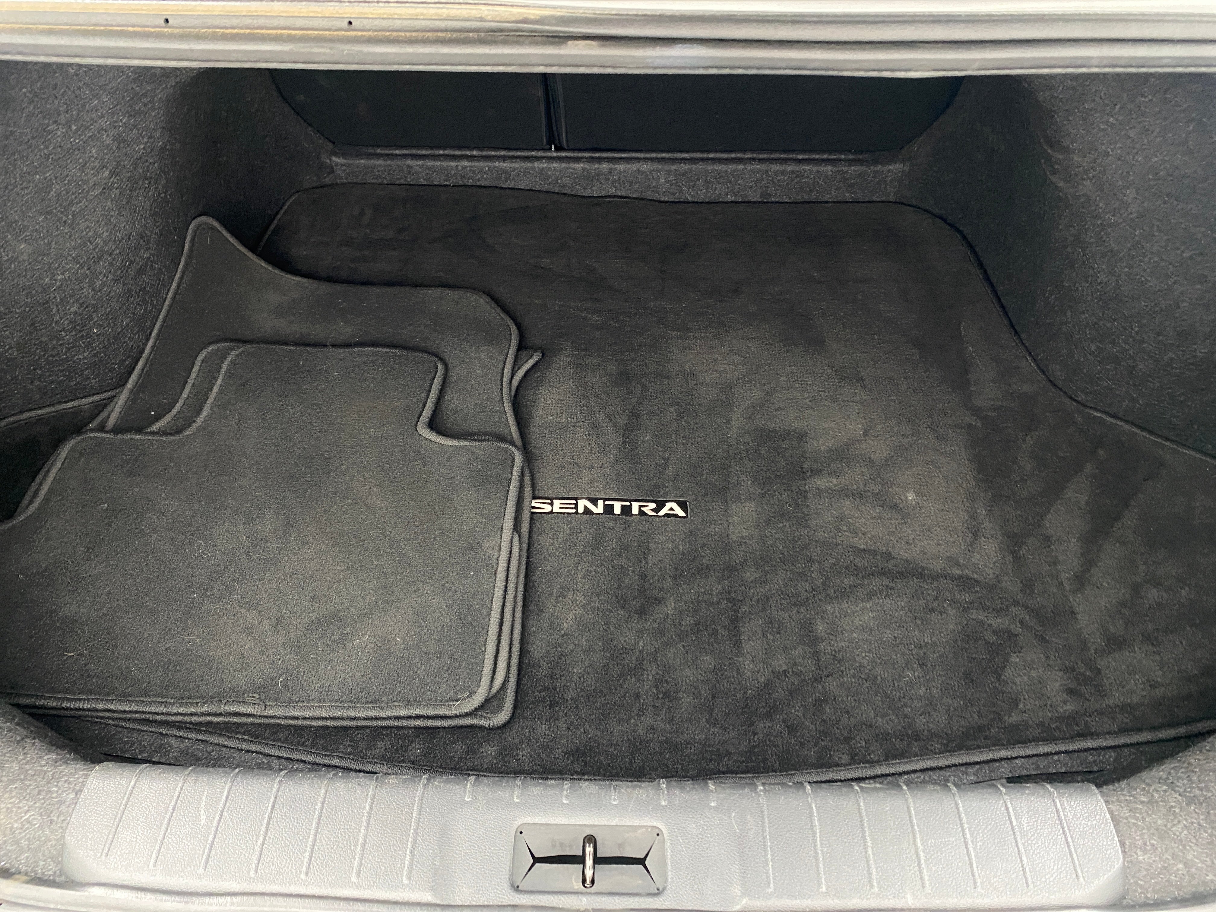 2024 Nissan Sentra SV 7