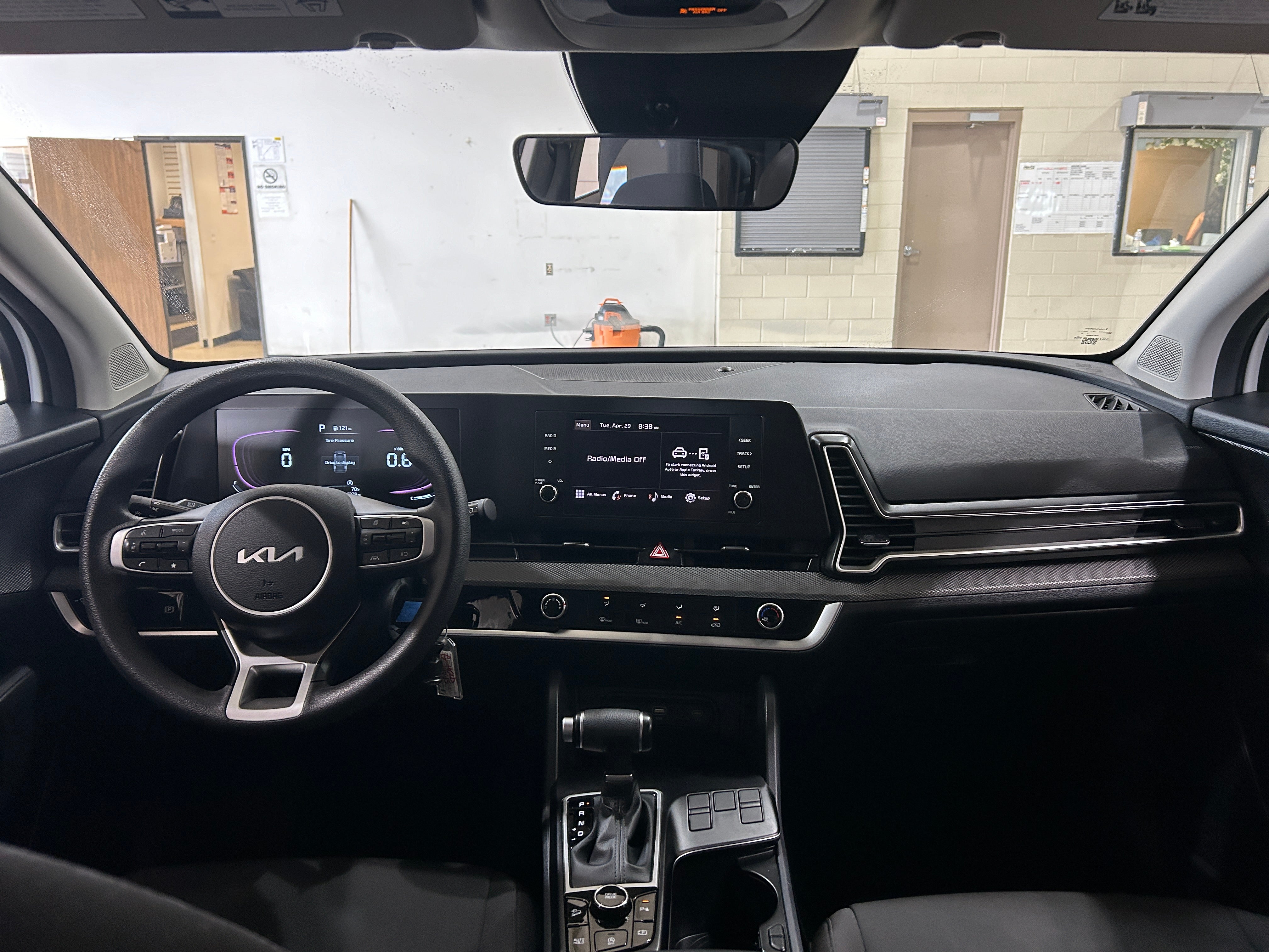 2024 Kia Sportage LX 3