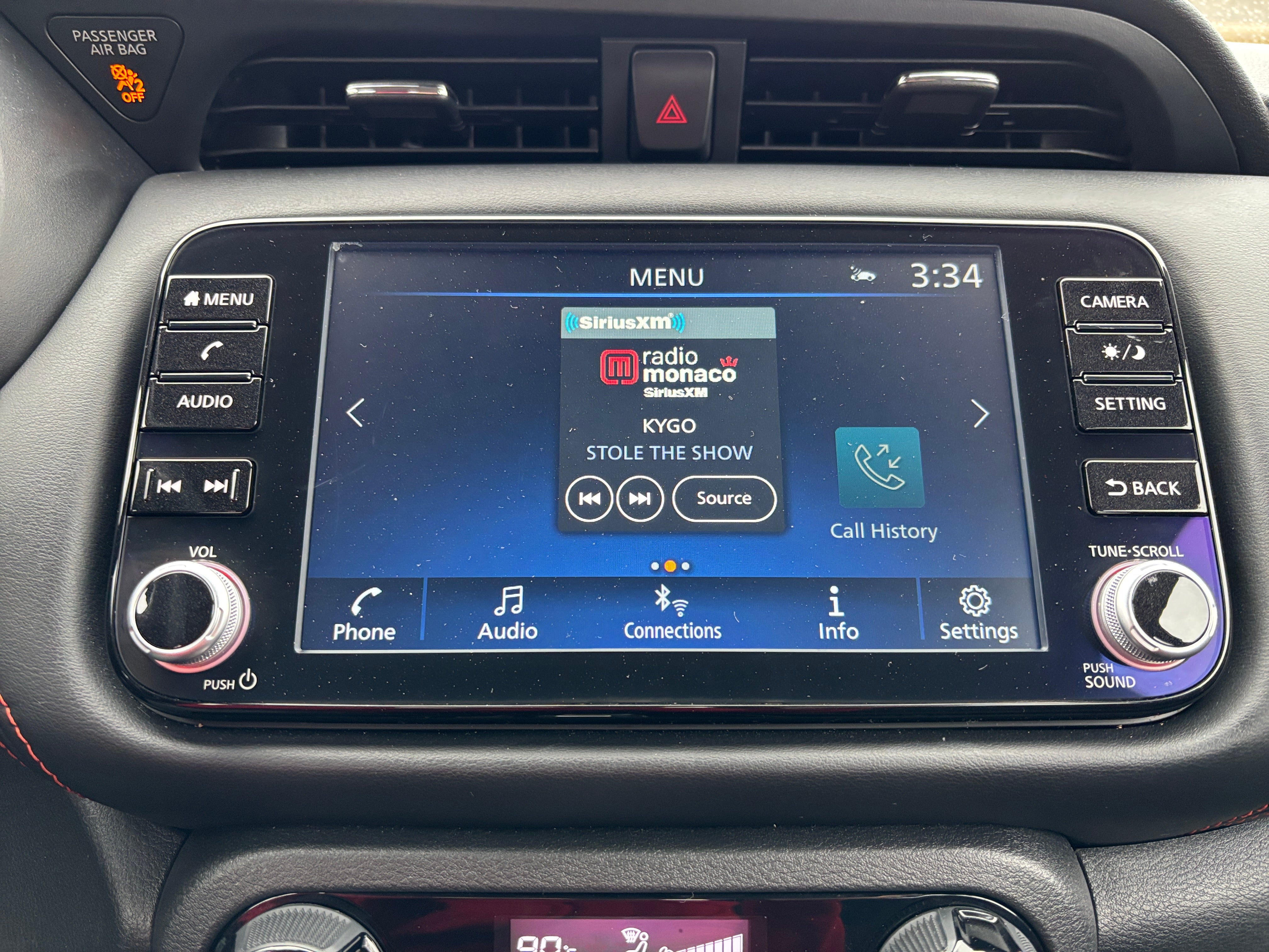 2024 Nissan Kicks SR 4
