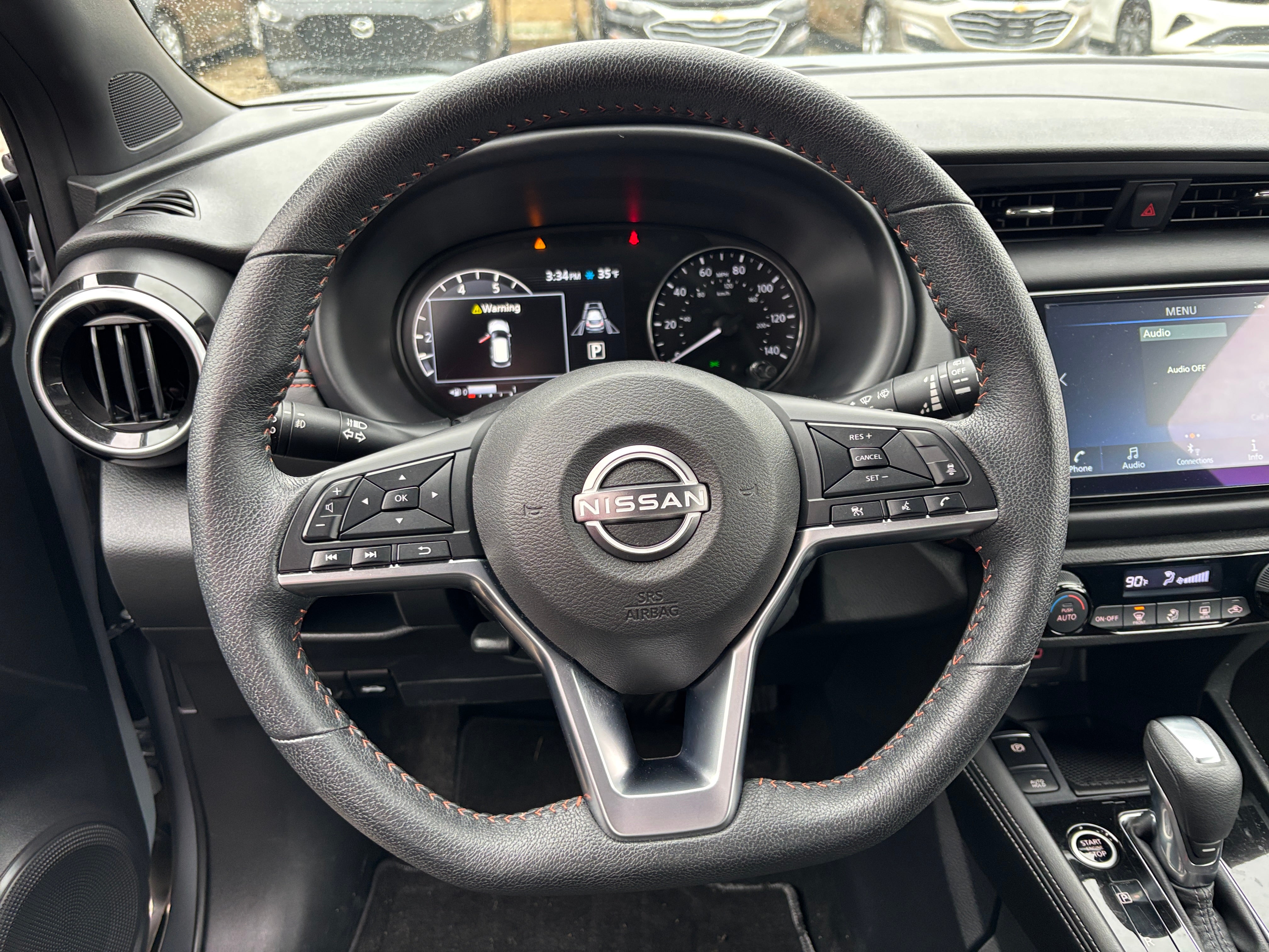 2024 Nissan Kicks SR 5