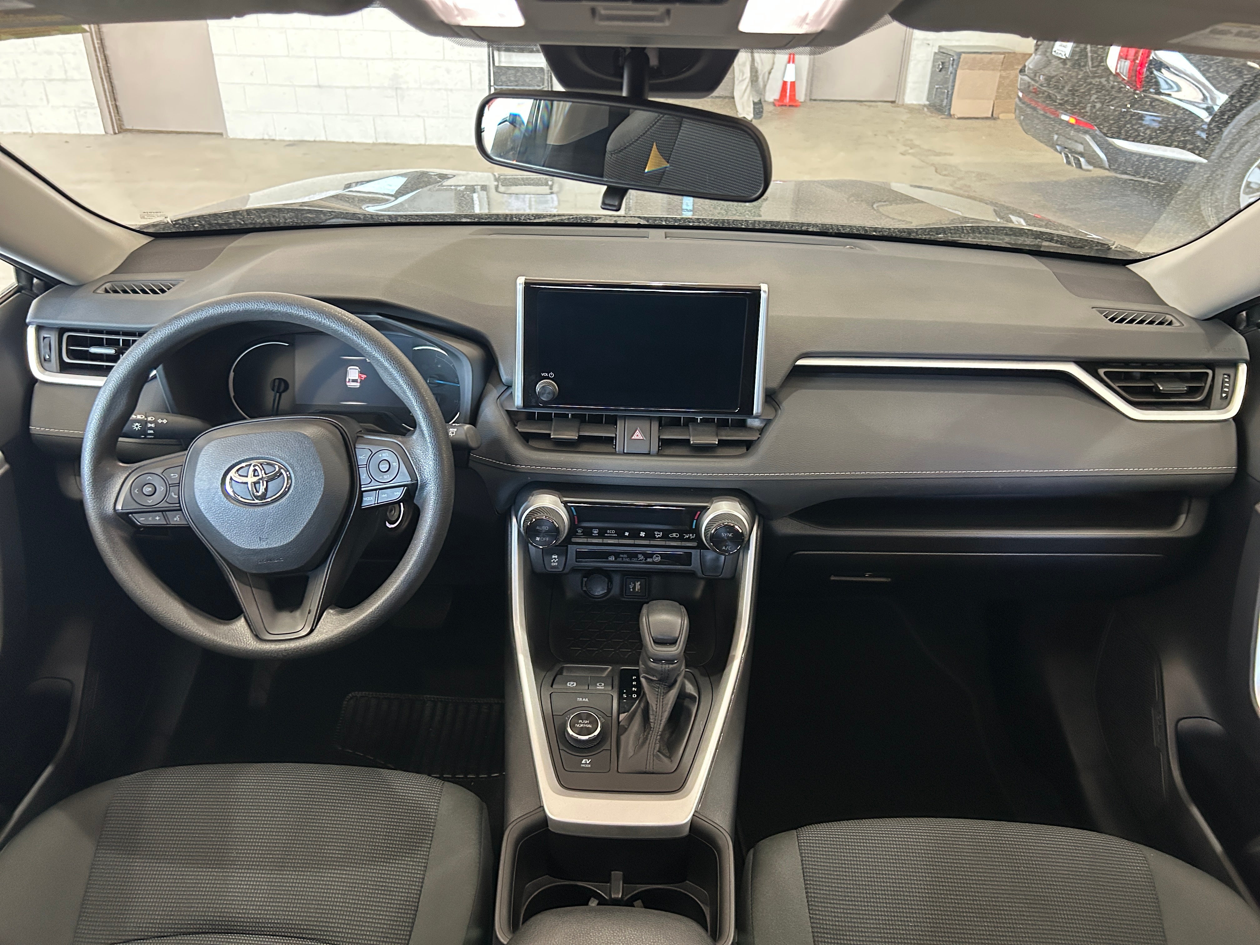 2024 Toyota RAV4 LE 3