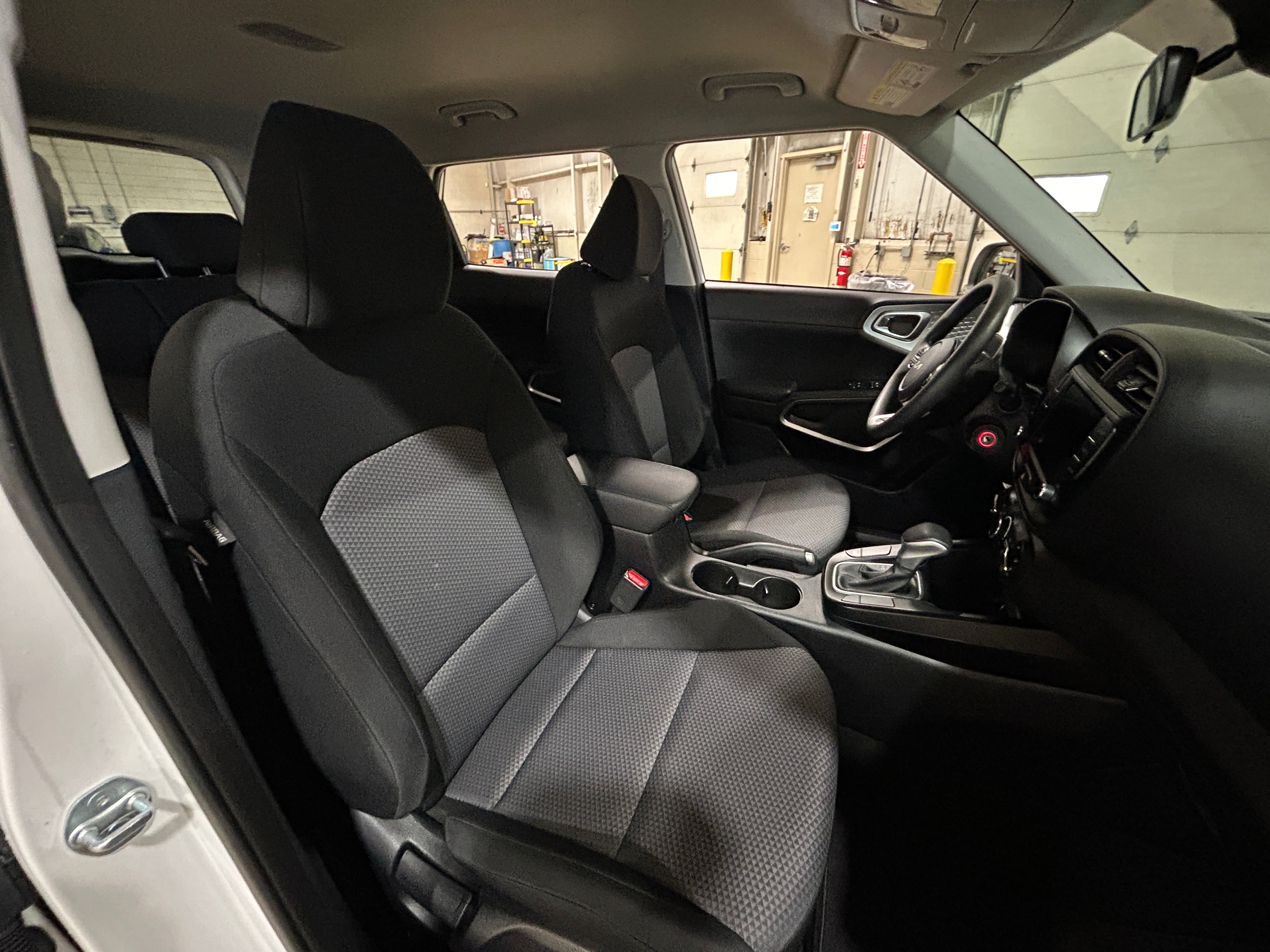 2023 Kia Soul LX 2