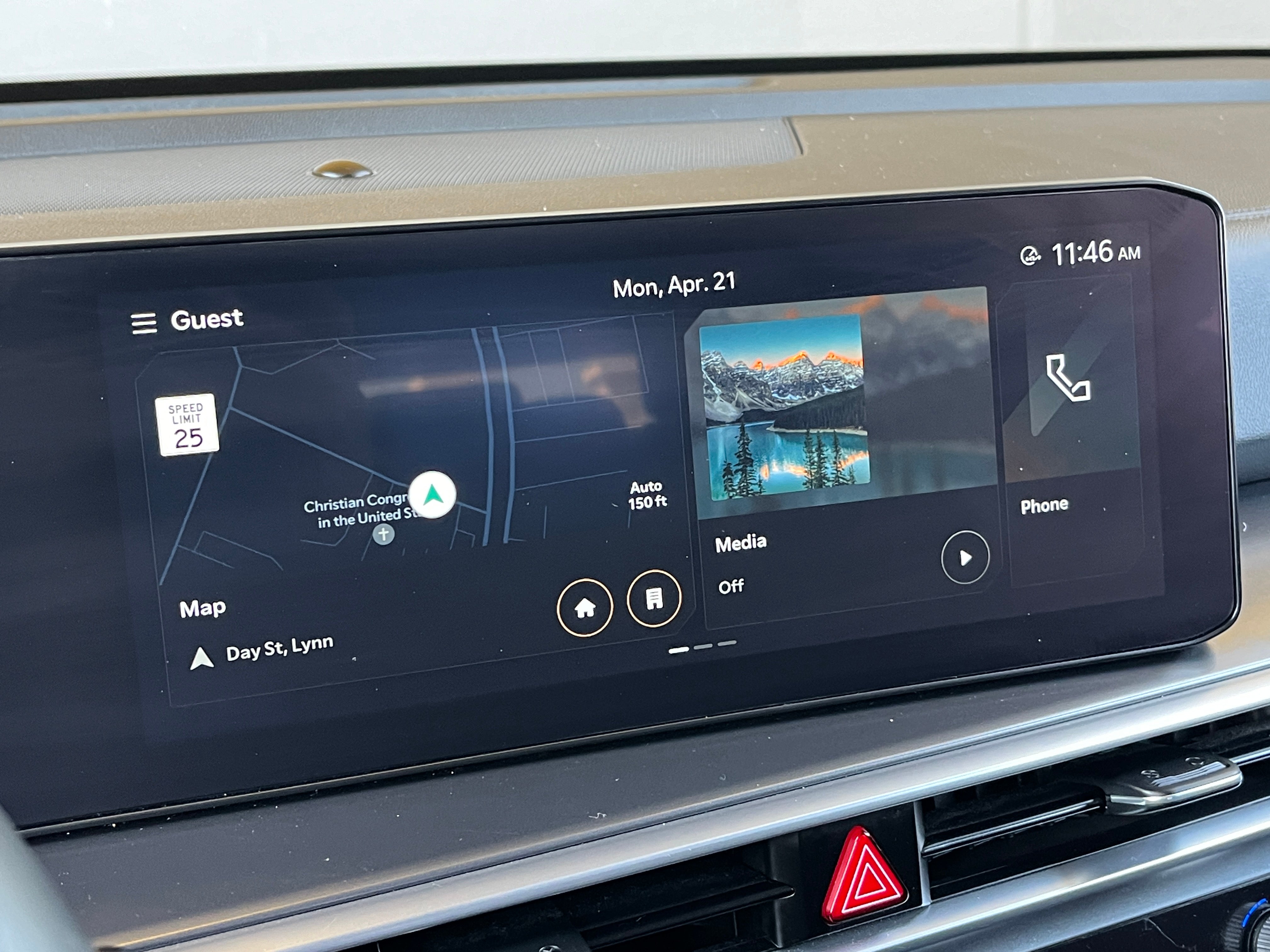 2024 Kia Sorento S 3