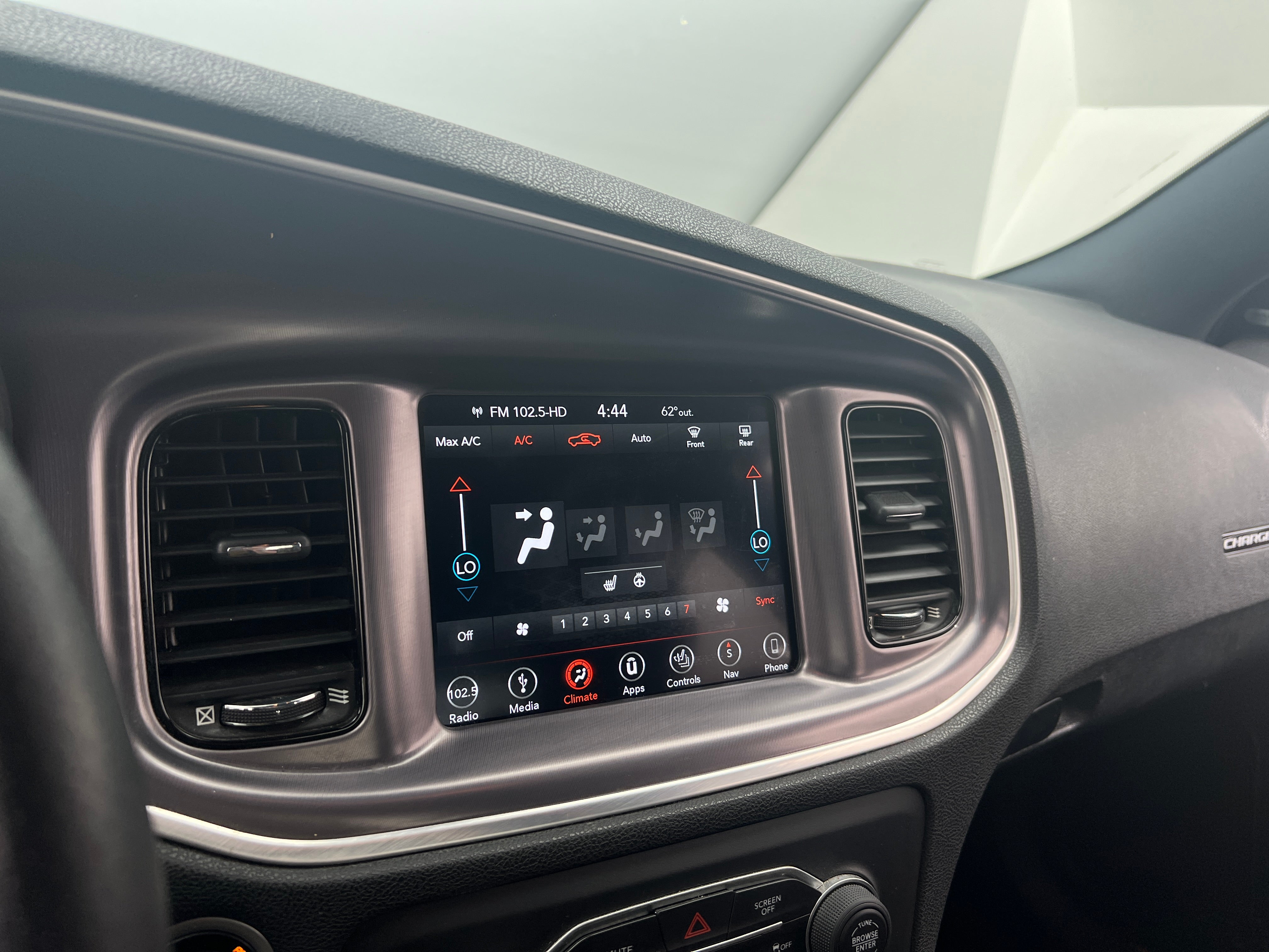 2019 Dodge Charger SXT 4