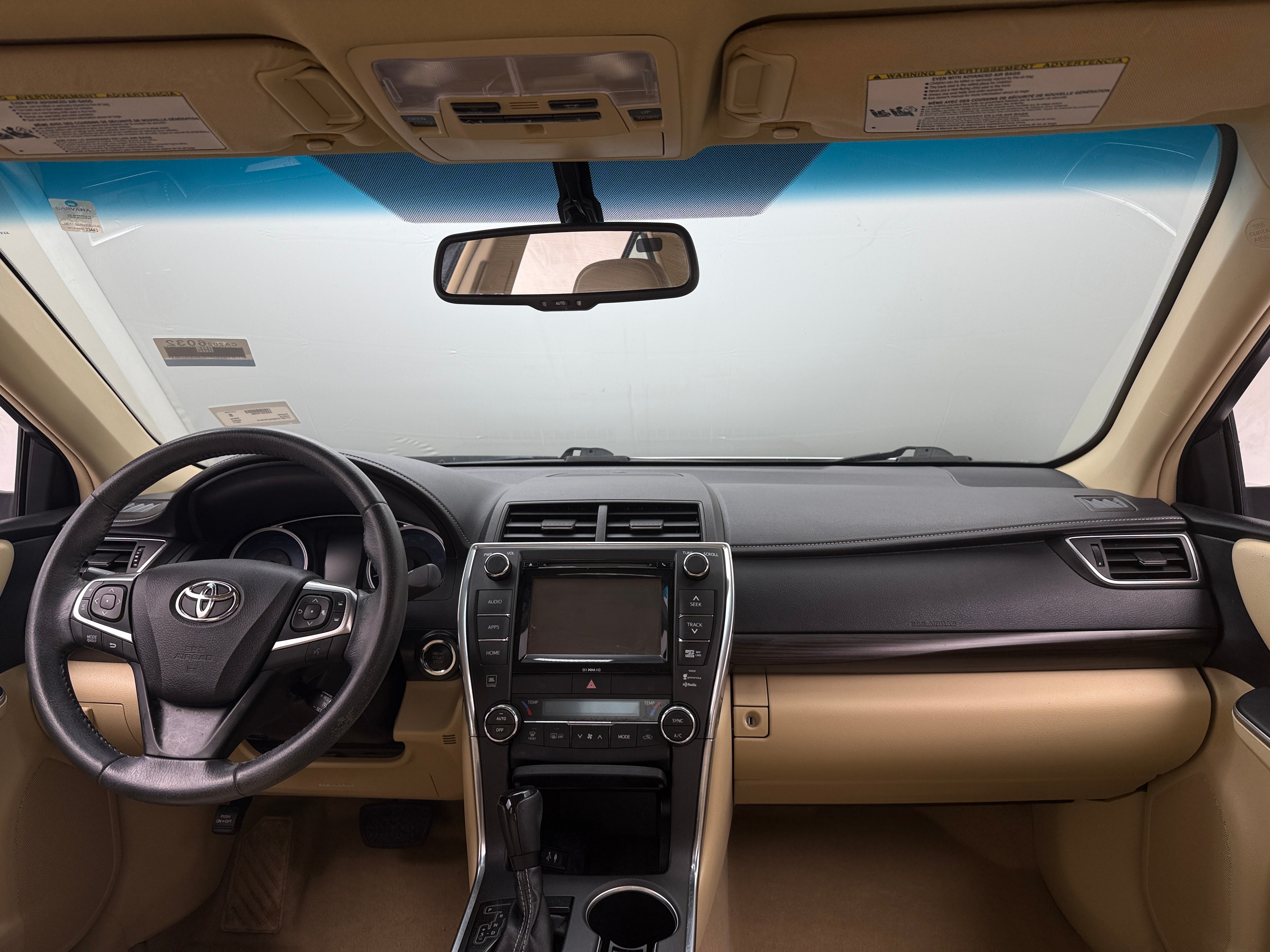 2017 Toyota Camry XLE 3