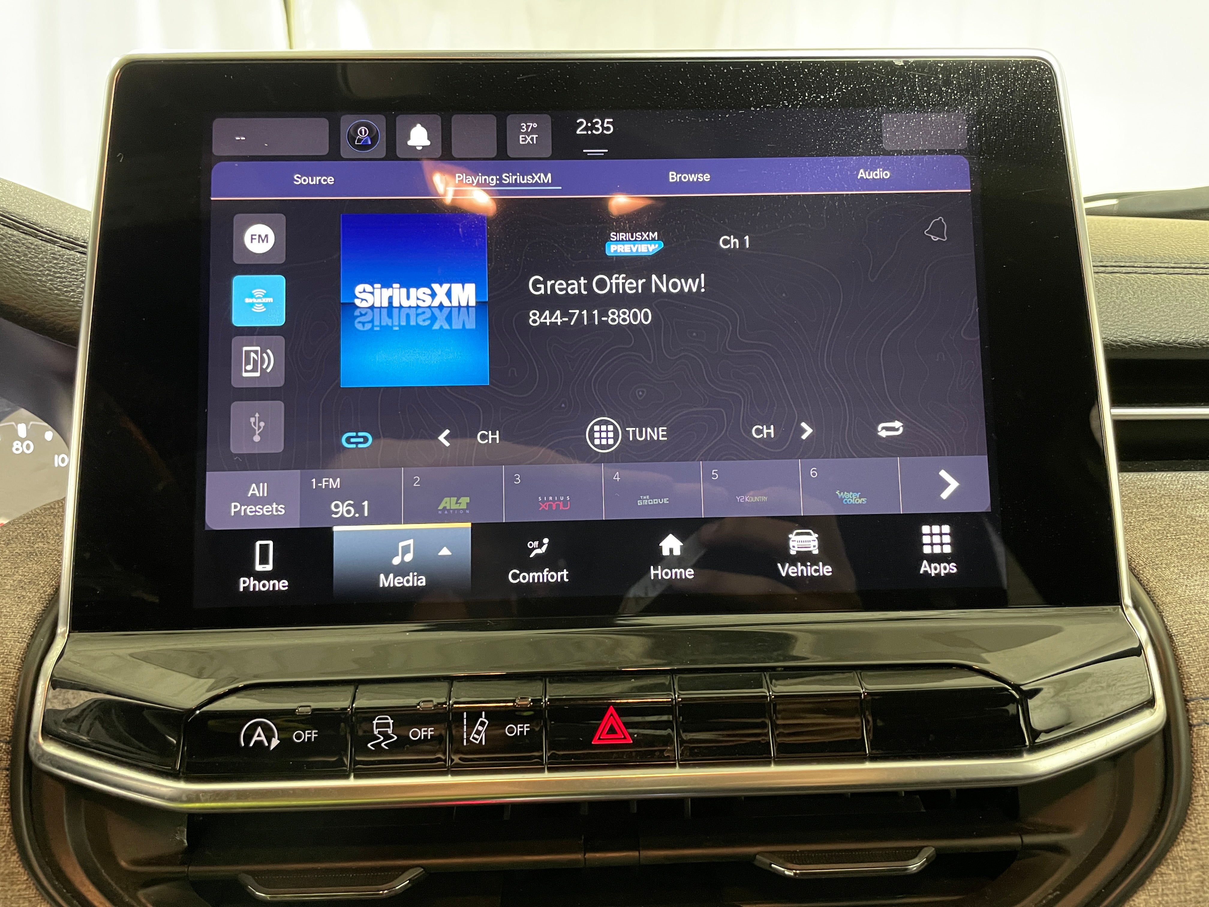 2023 Jeep Compass Base 4