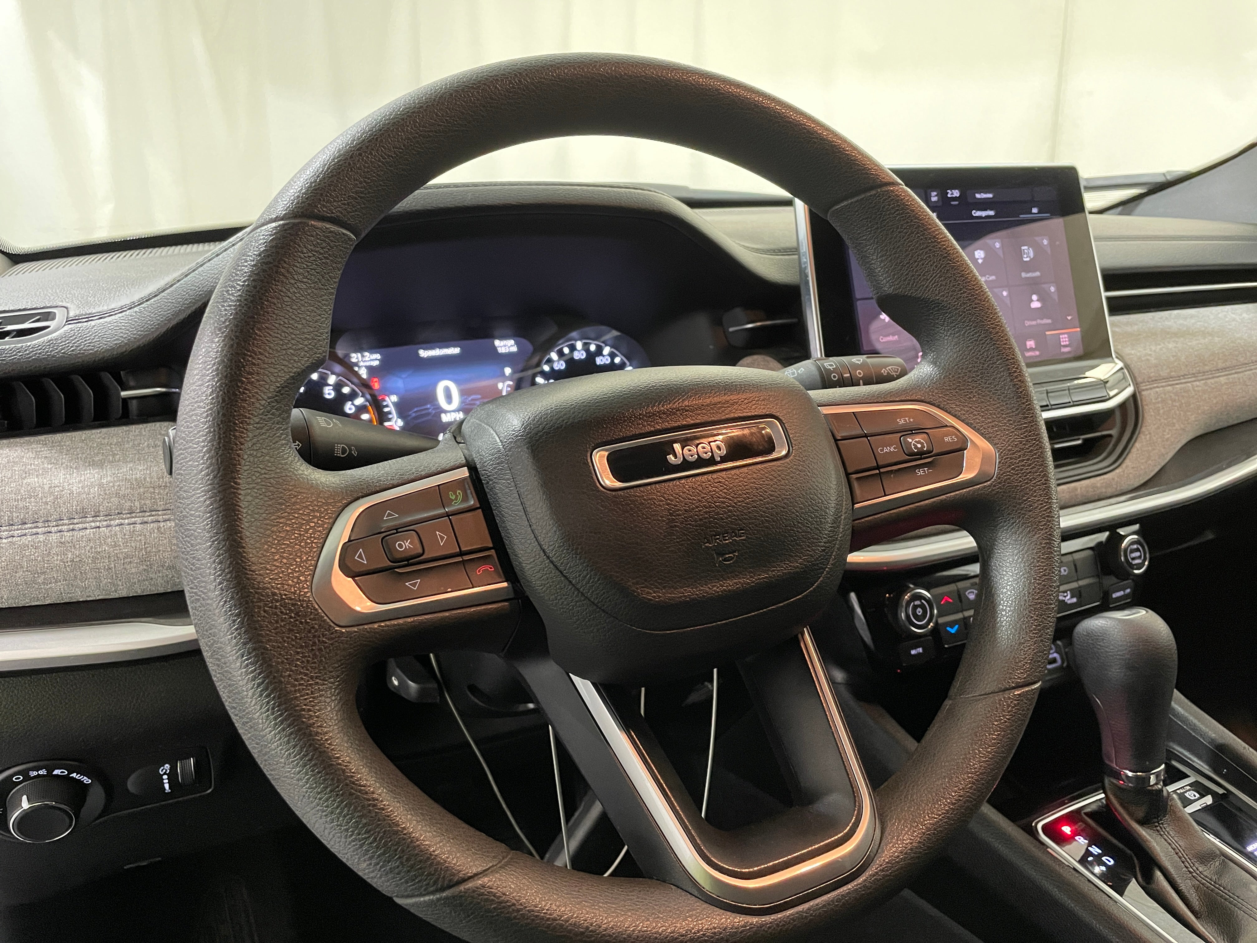 2023 Jeep Compass Base 5