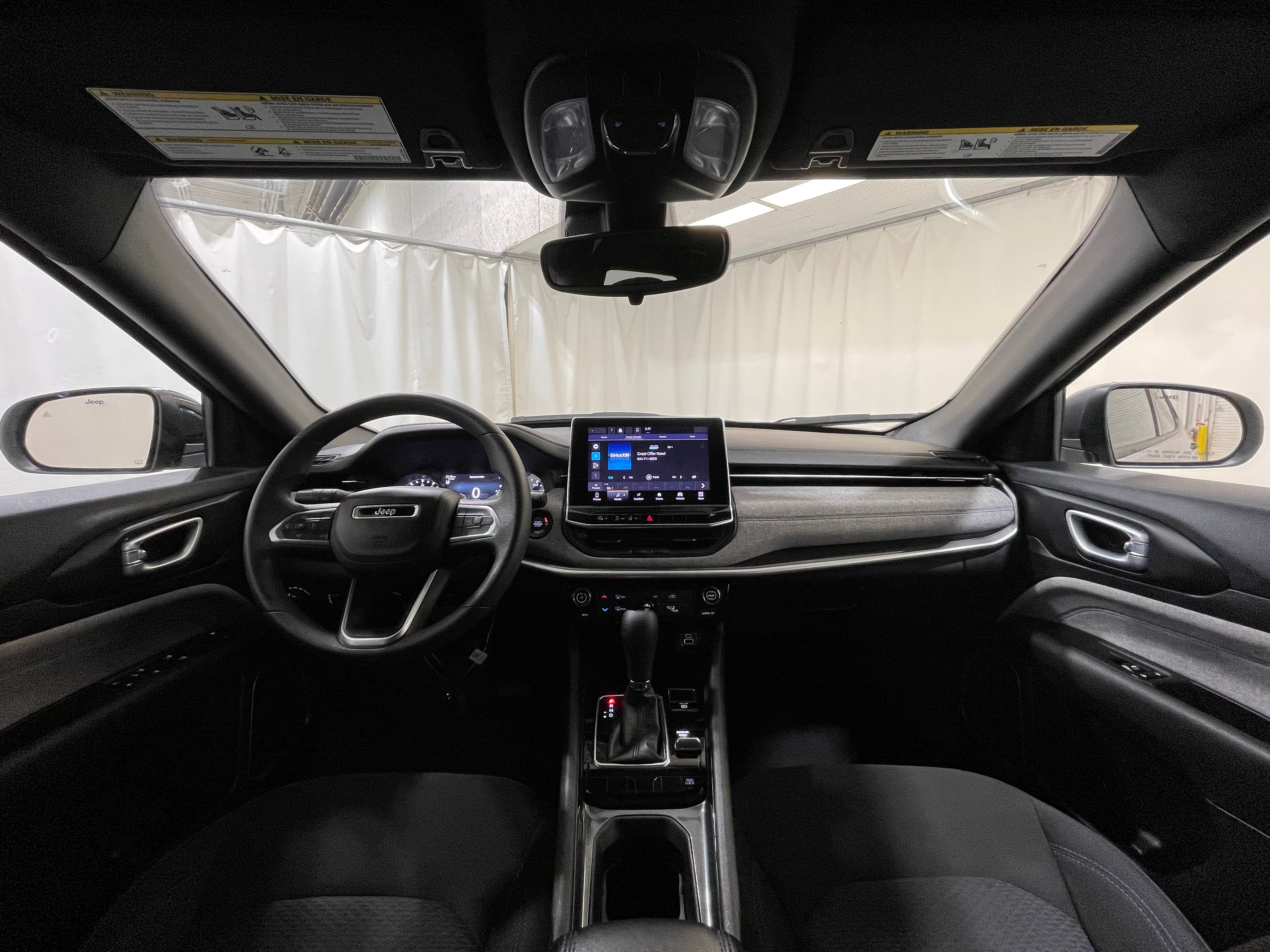 2023 Jeep Compass Base 3