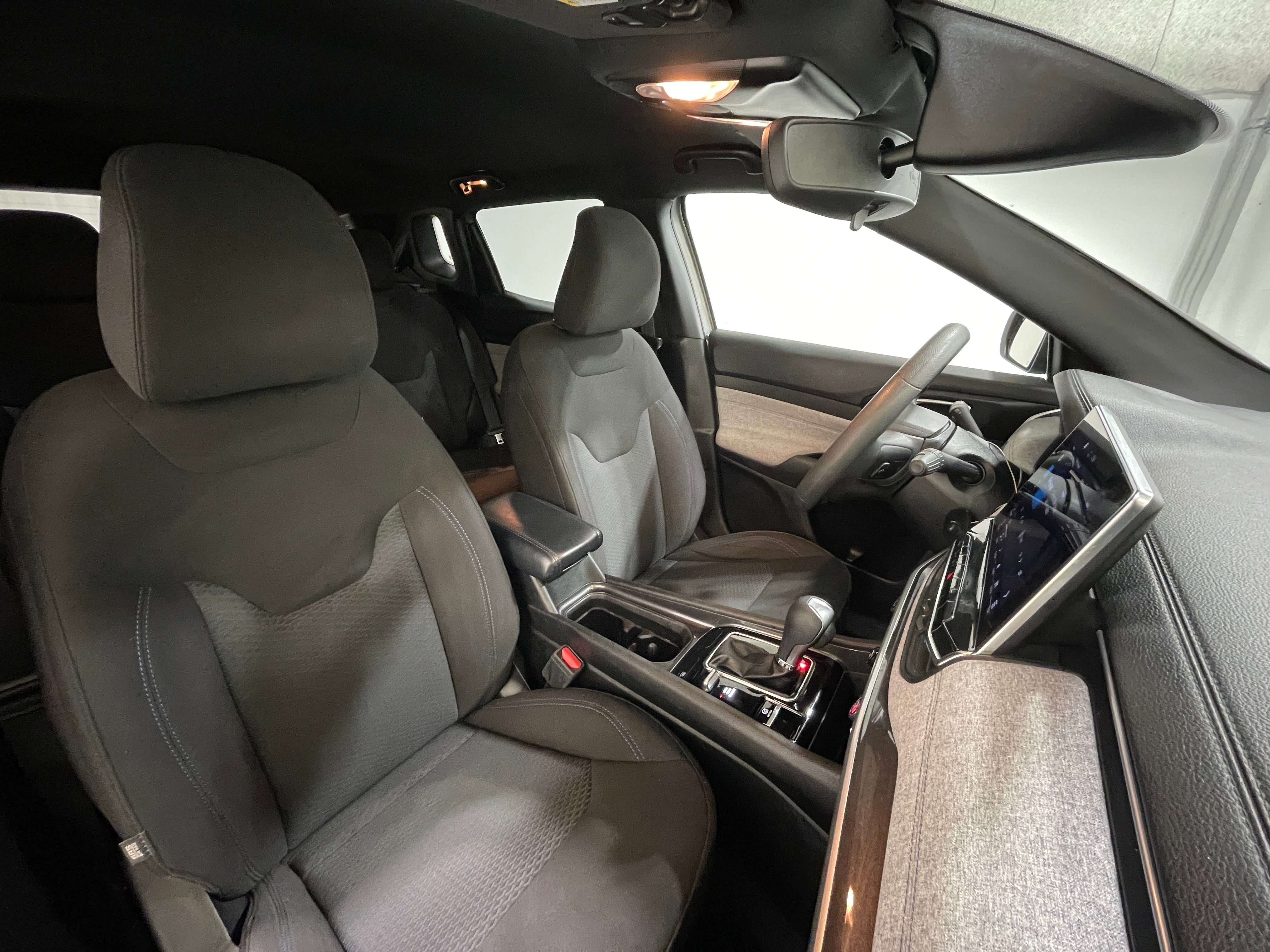 2023 Jeep Compass Base 2