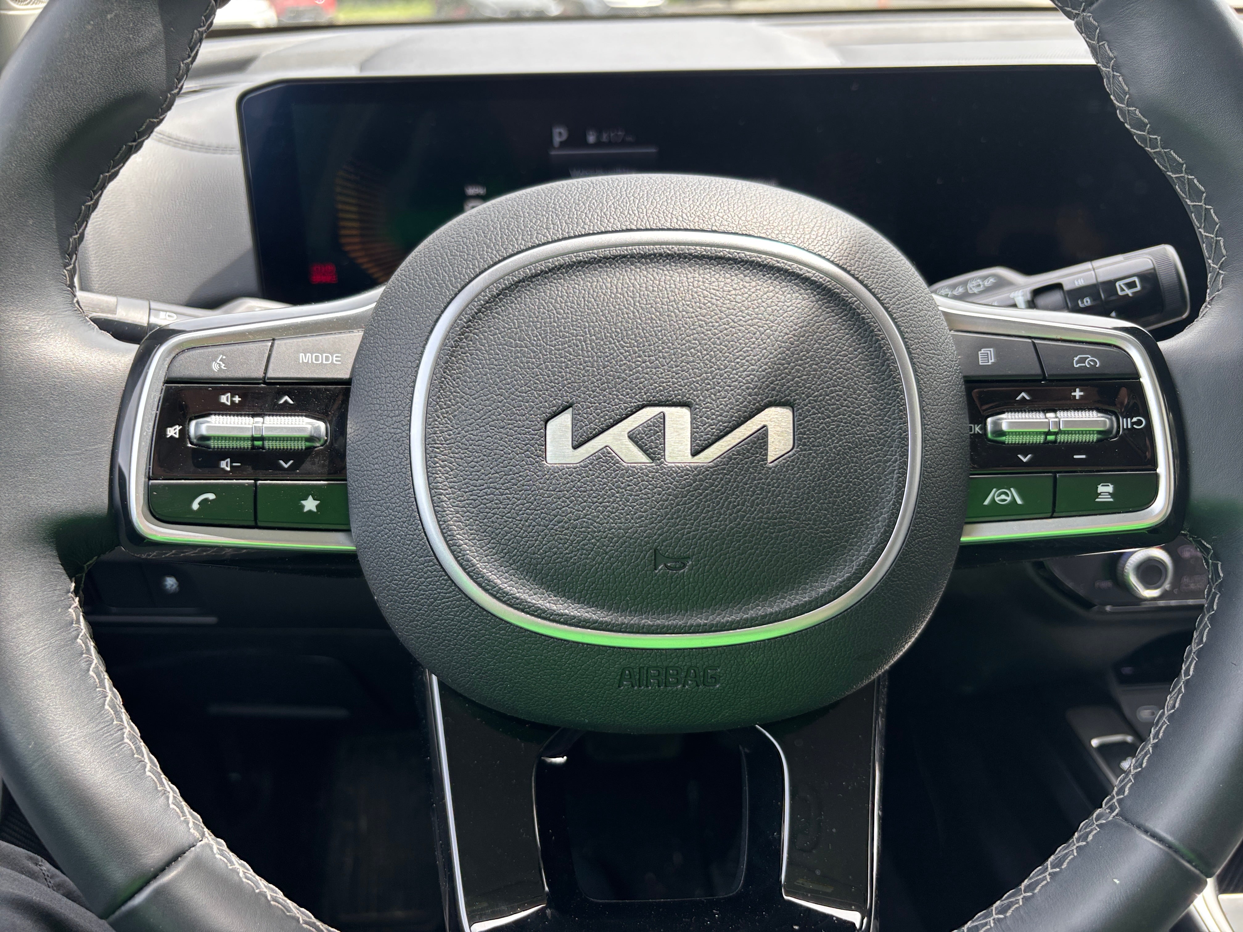 2024 Kia Sorento S 4