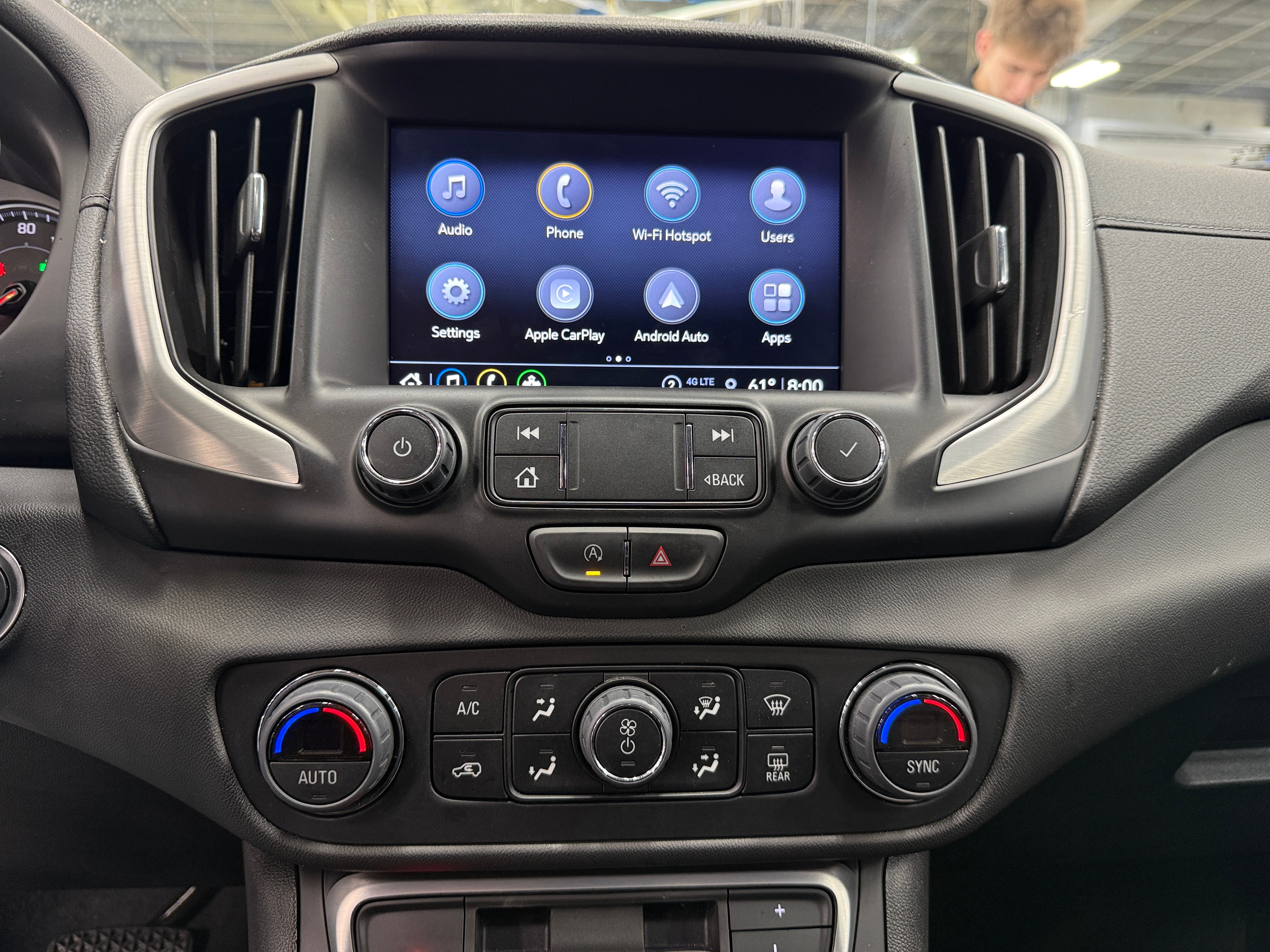 2024 GMC Terrain SLT 3
