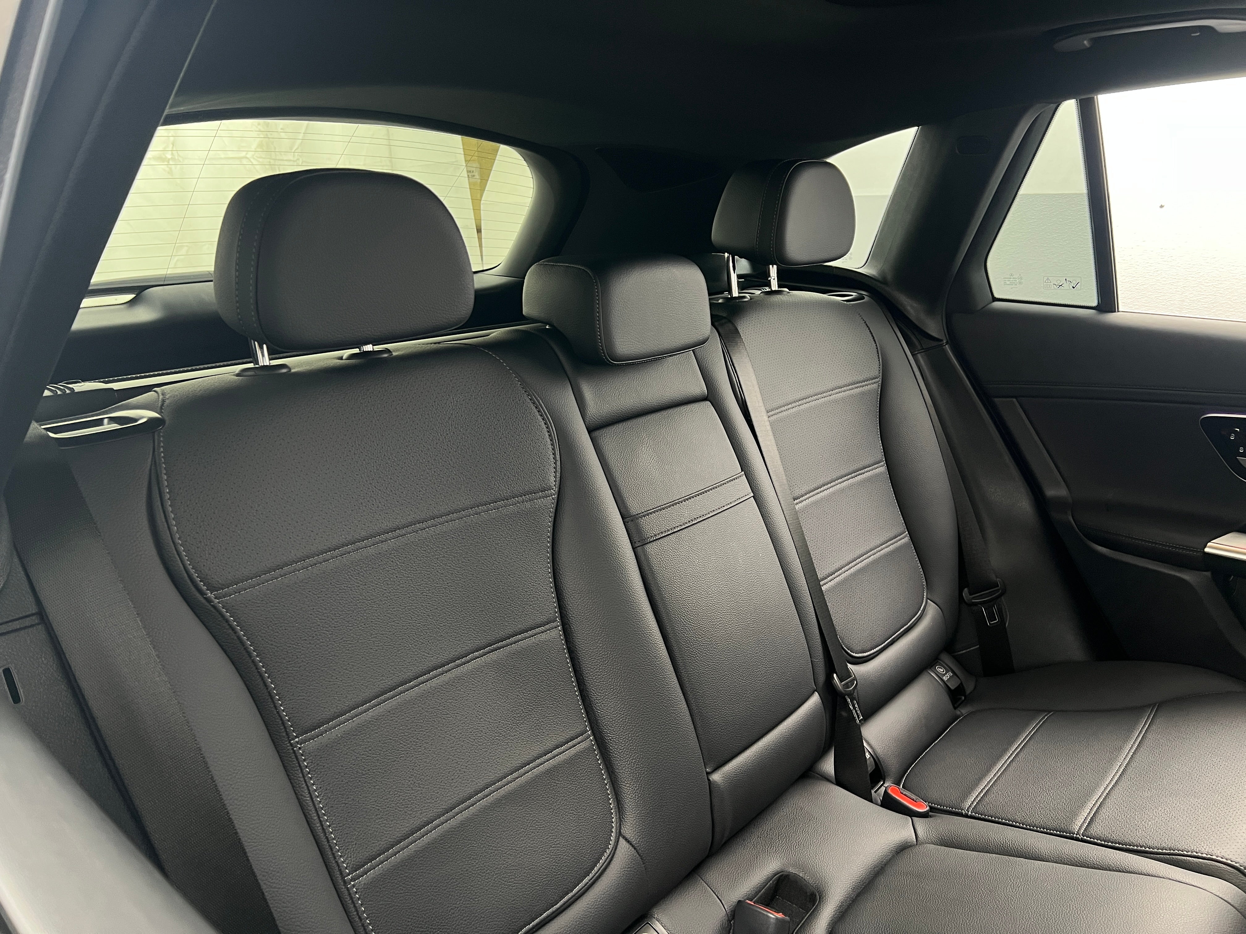 2024 Mercedes-Benz GLC 300 6